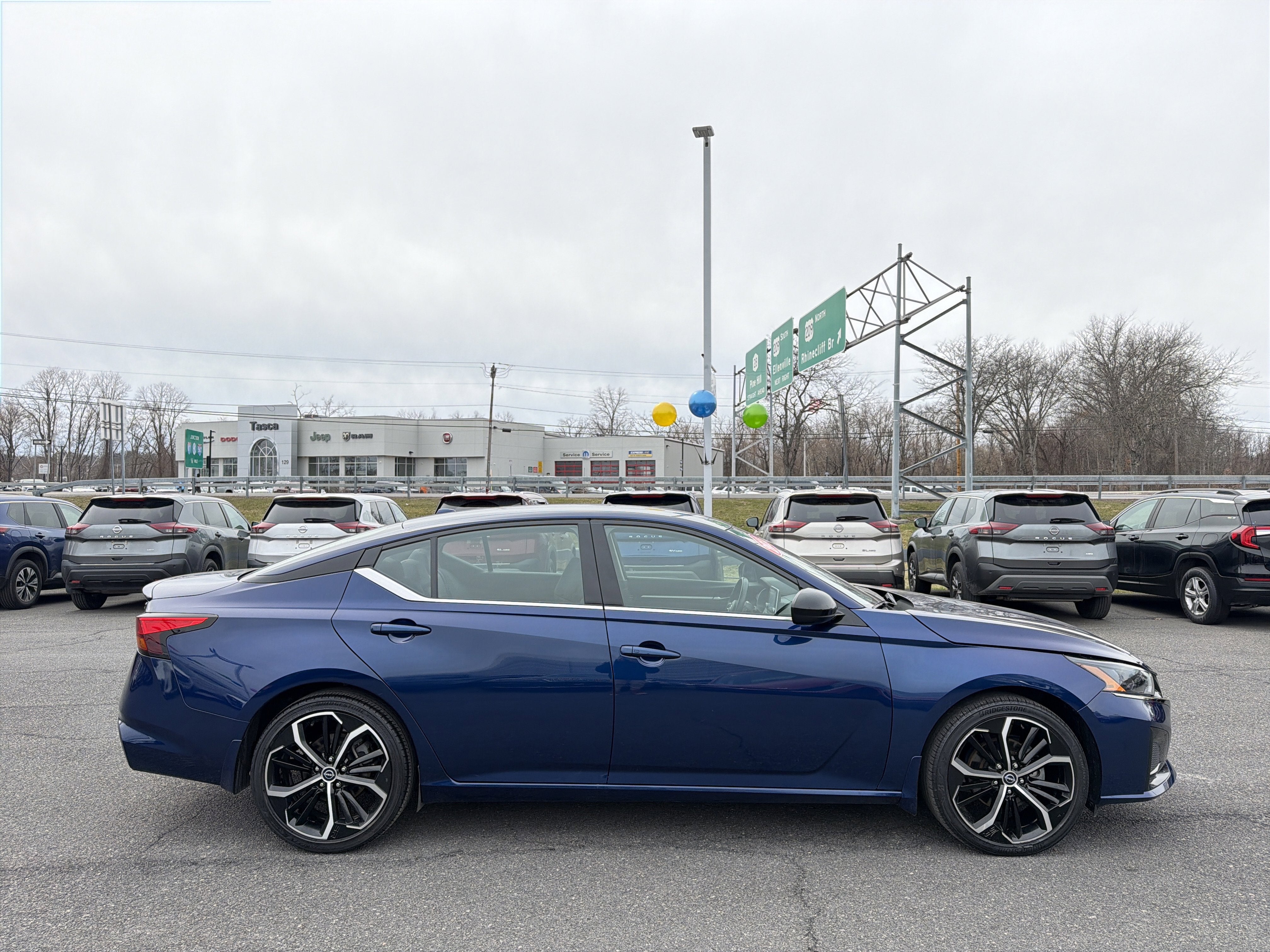 2023 Nissan Altima 2.5 SR