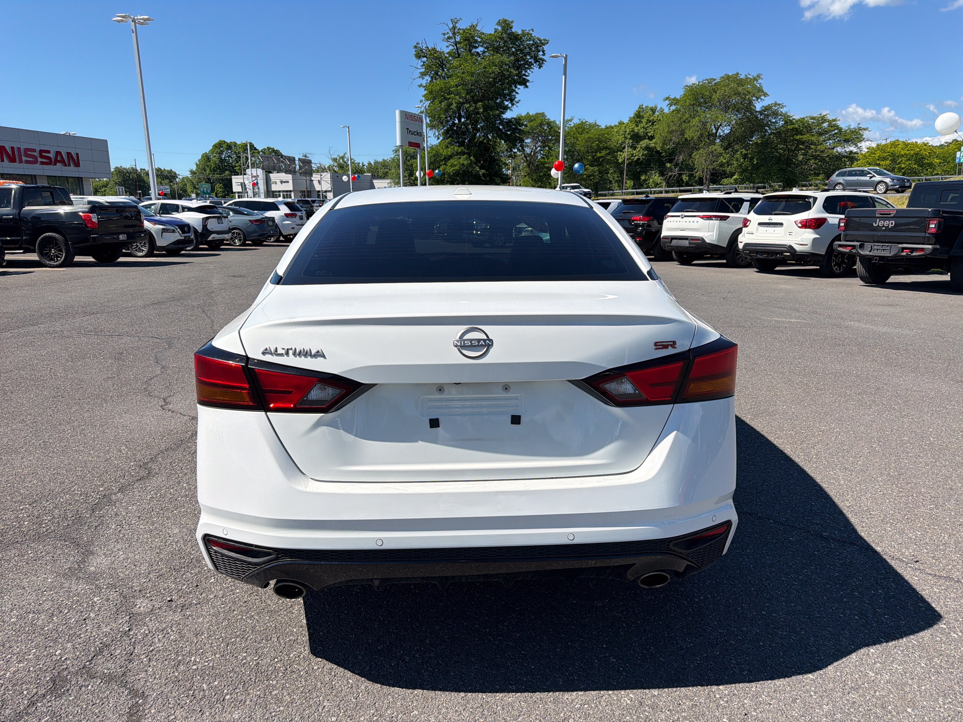 2023 Nissan Altima 2.5 SR
