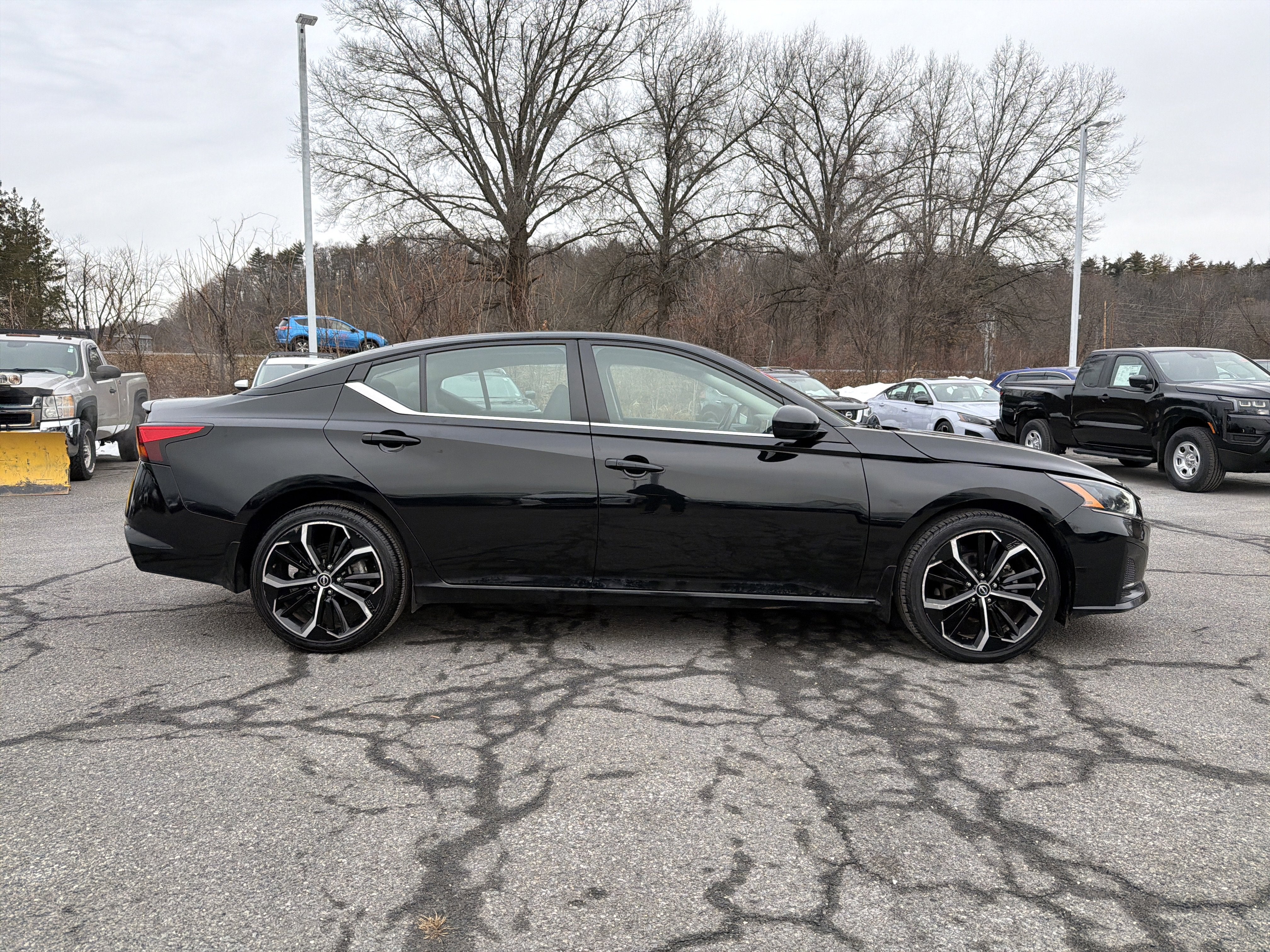 2023 Nissan Altima 2.5 SR