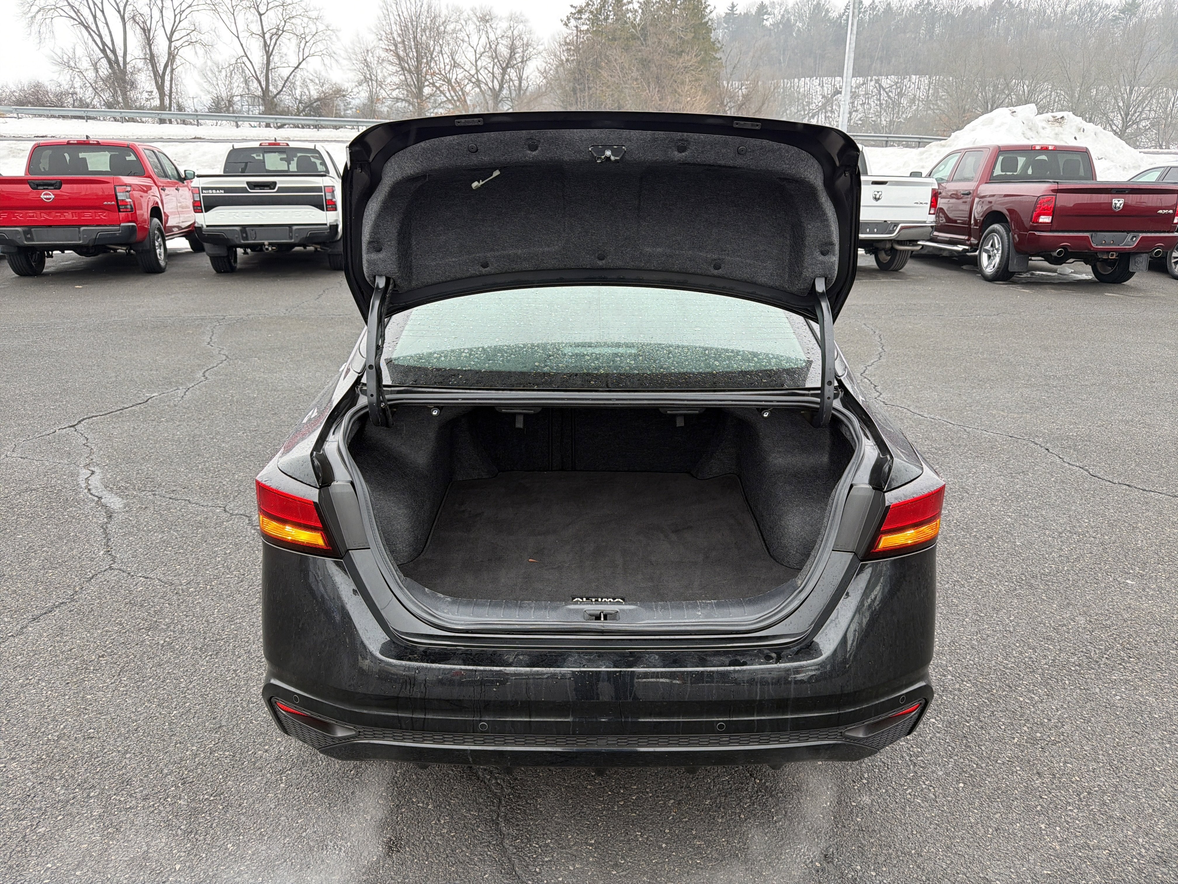 2025 Nissan Altima 2.5 SV