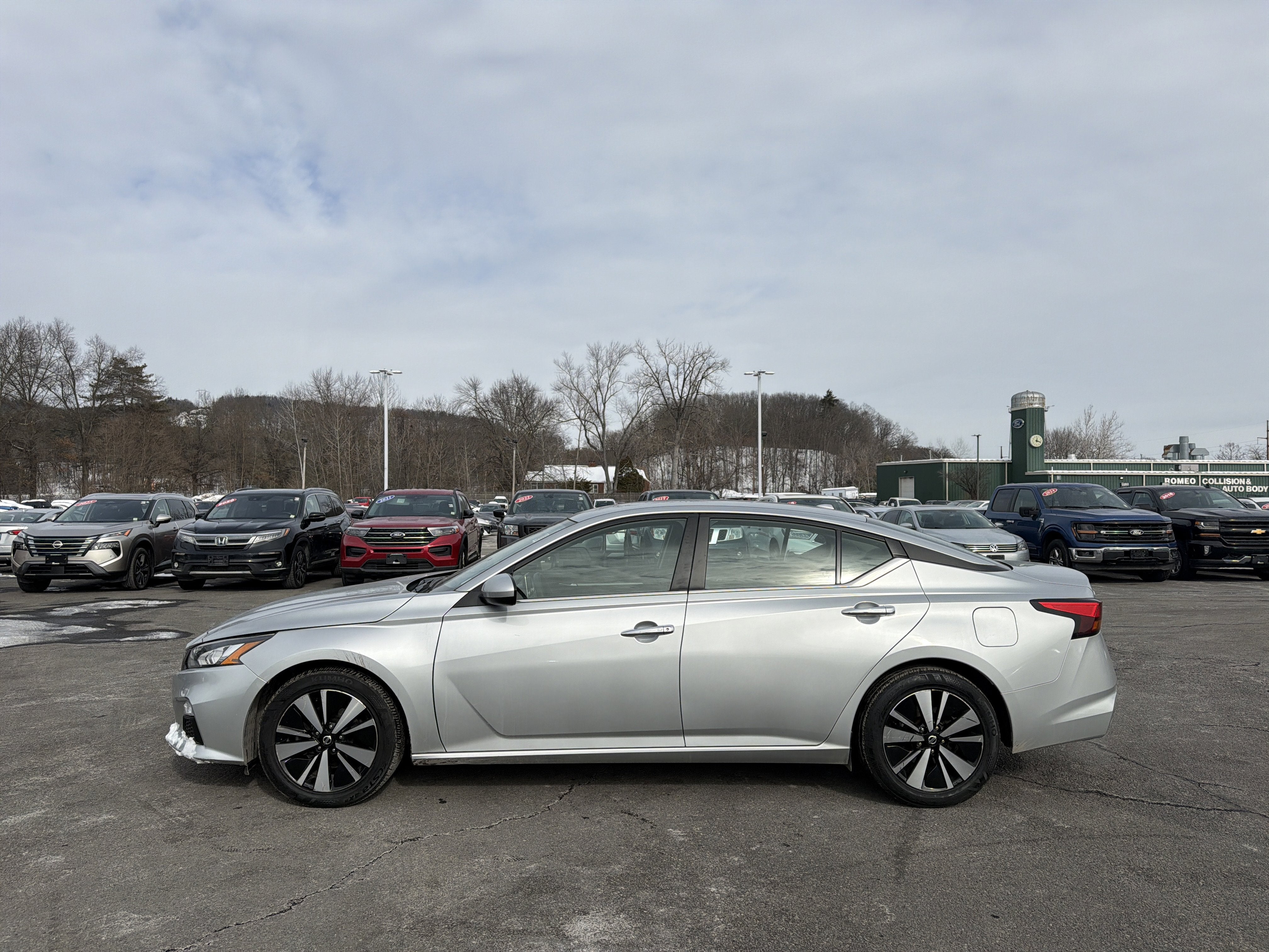 2022 Nissan Altima 2.5 SV