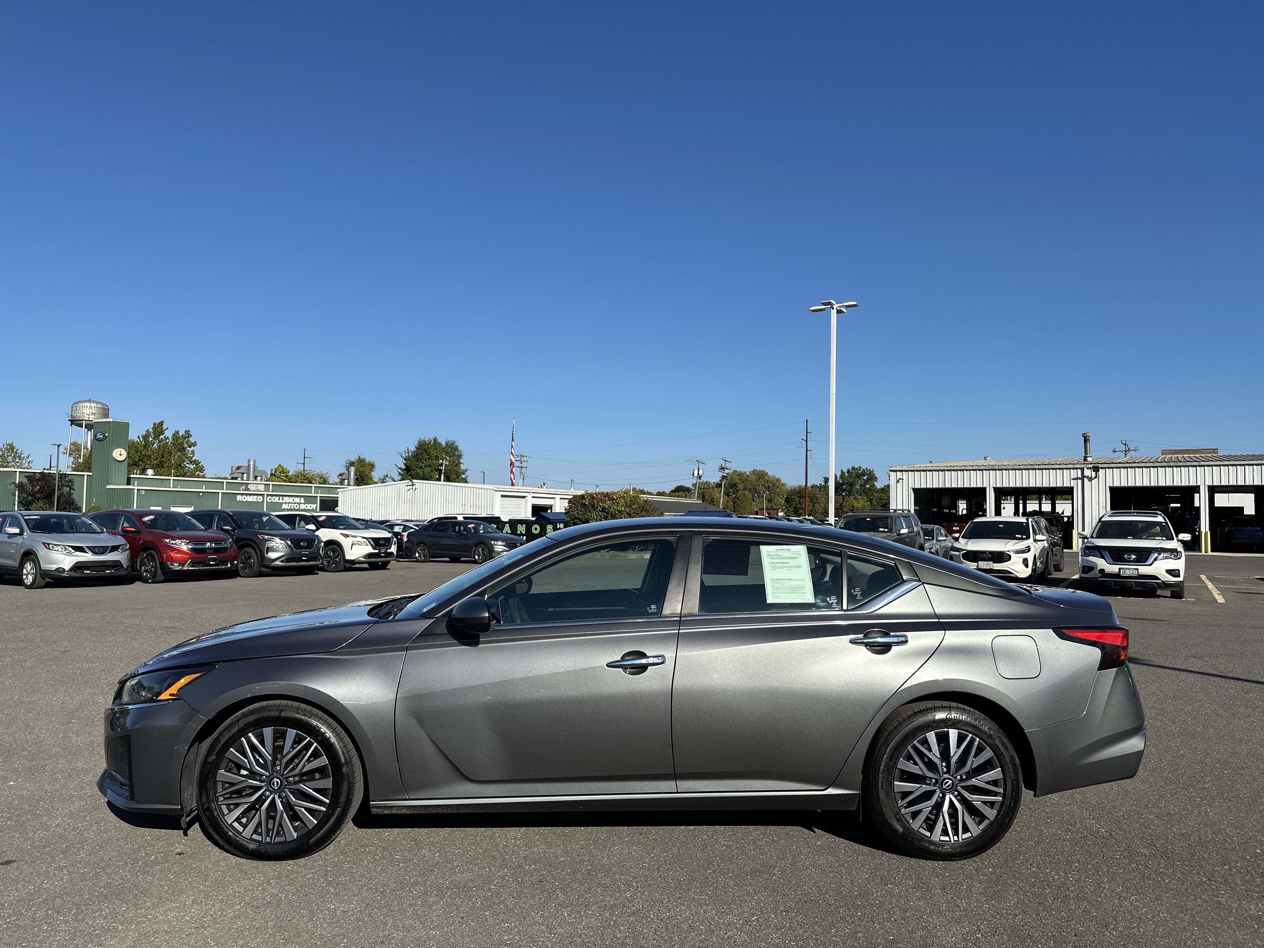 2023 Nissan Altima 2.5 SV