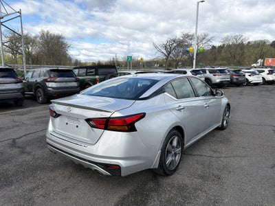 2022 Nissan Altima 2.5 SL