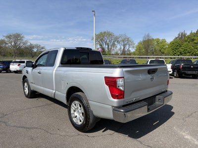 2017 Nissan Titan SV