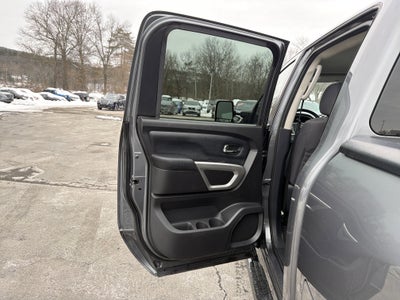 2020 Nissan Titan SV