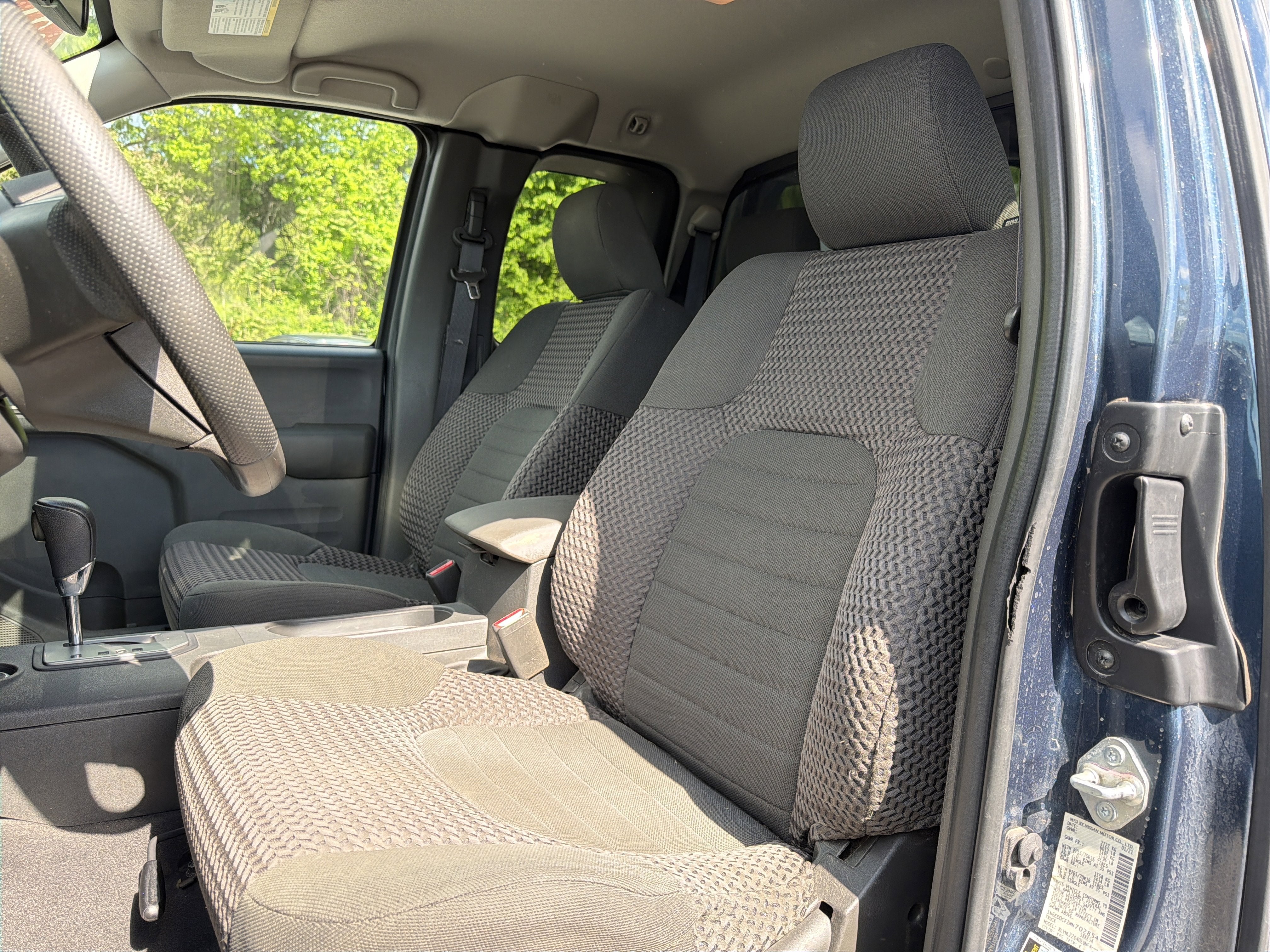 2021 Nissan Frontier SV