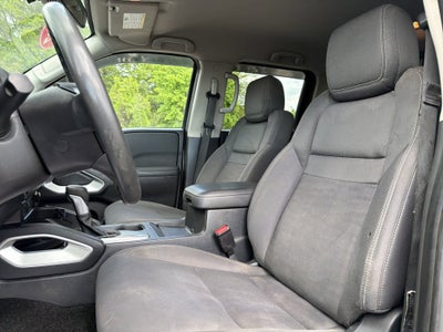 2022 Nissan Frontier SV