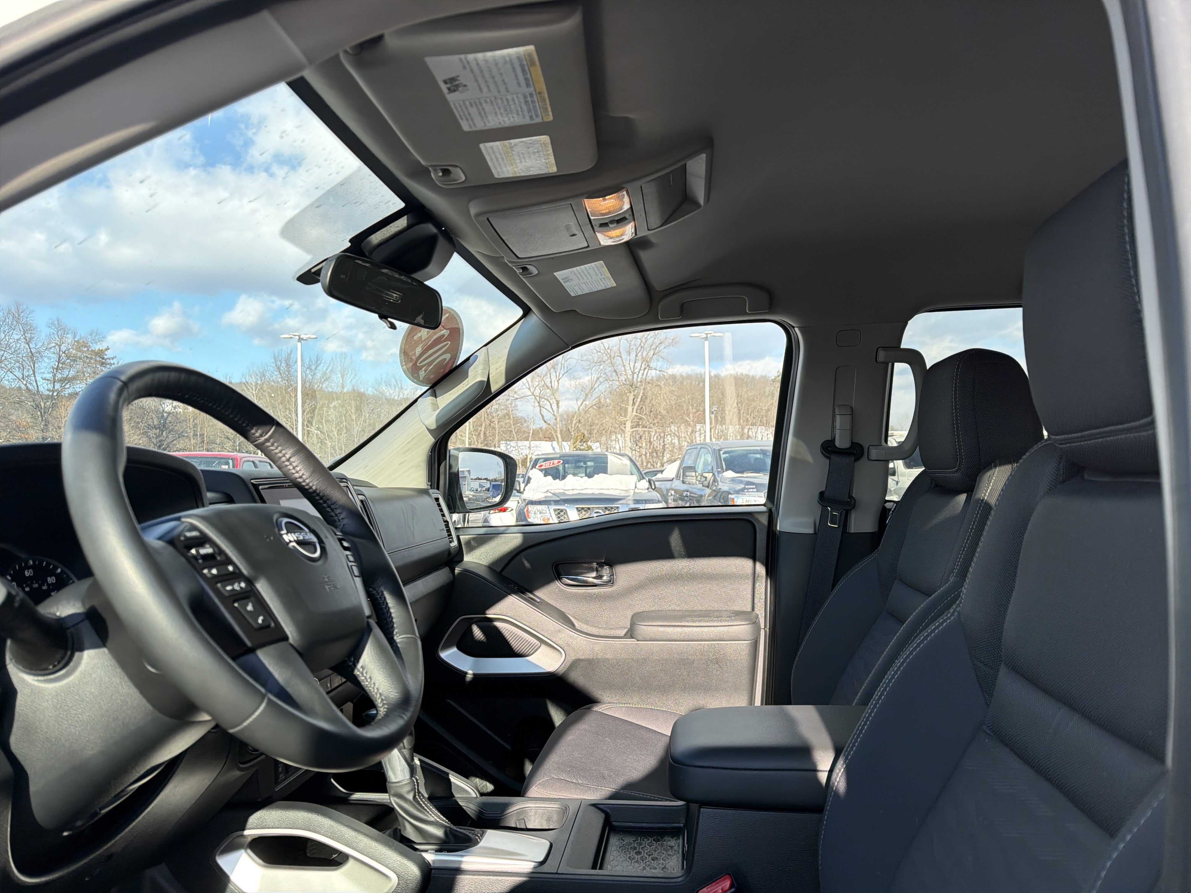 2024 Nissan Frontier SV