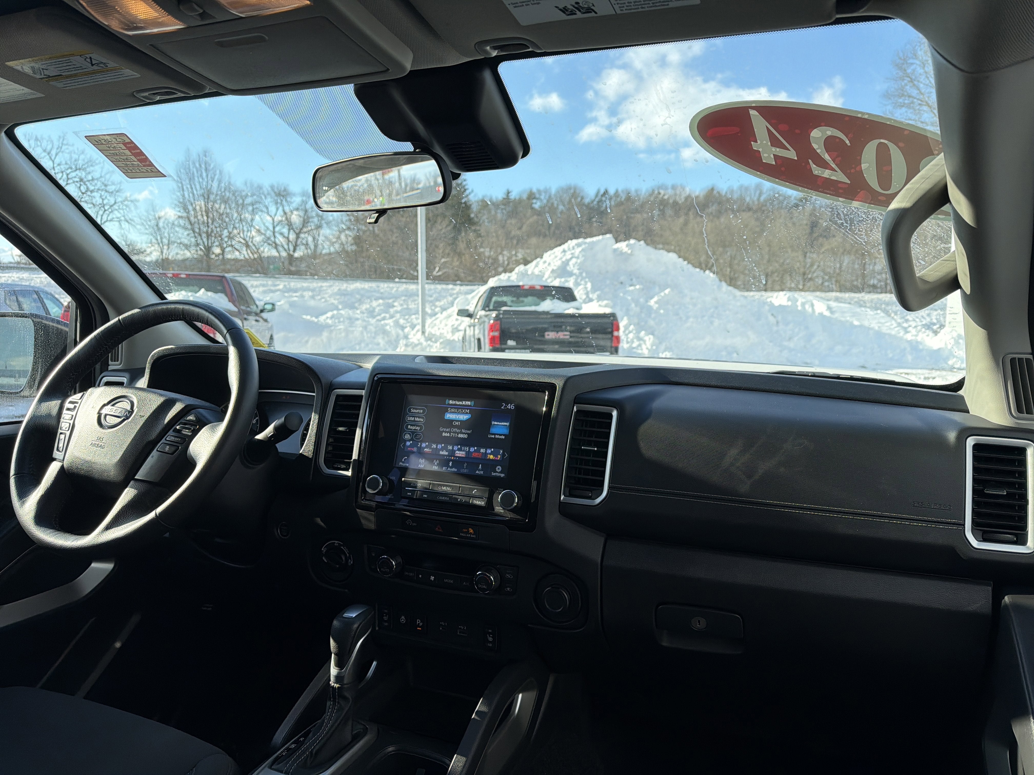 2024 Nissan Frontier SV