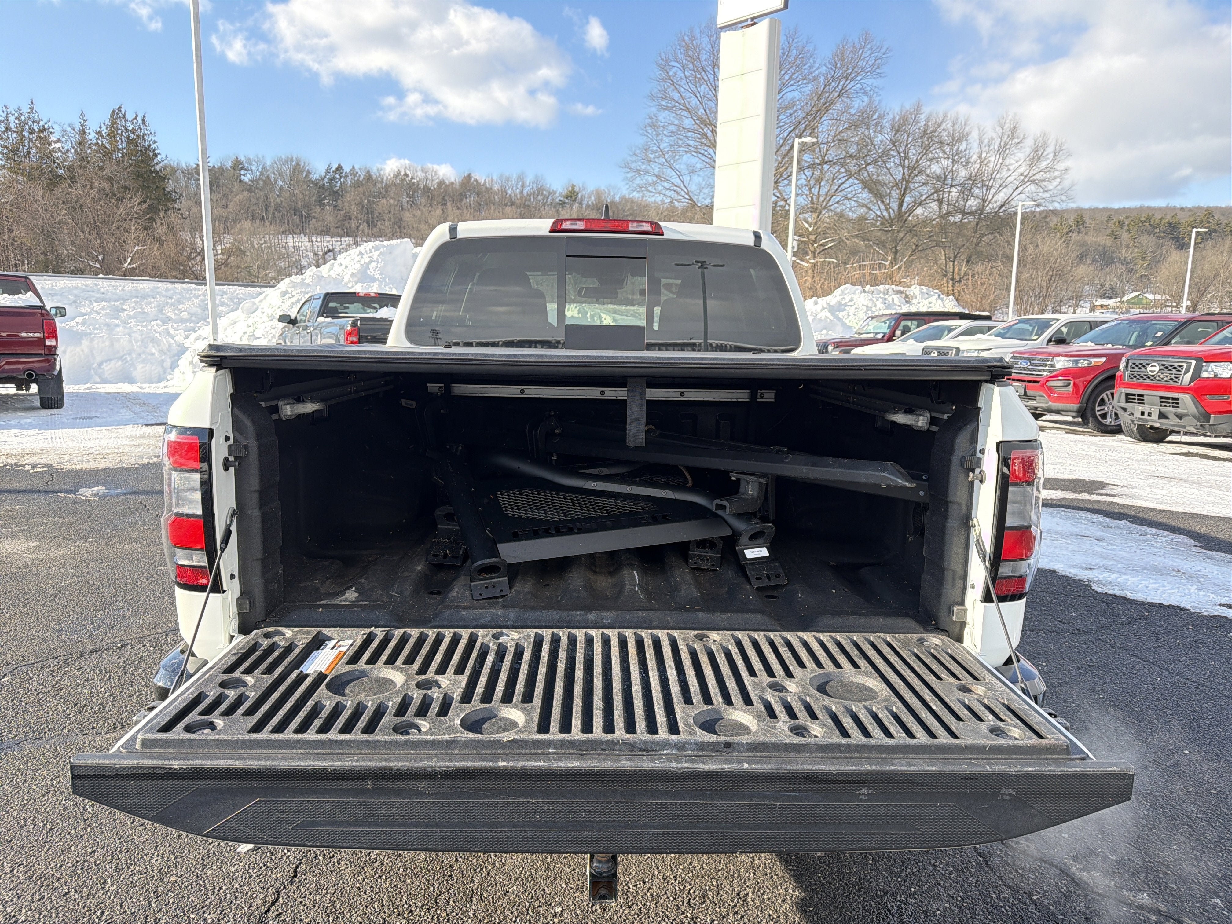 2024 Nissan Frontier SV