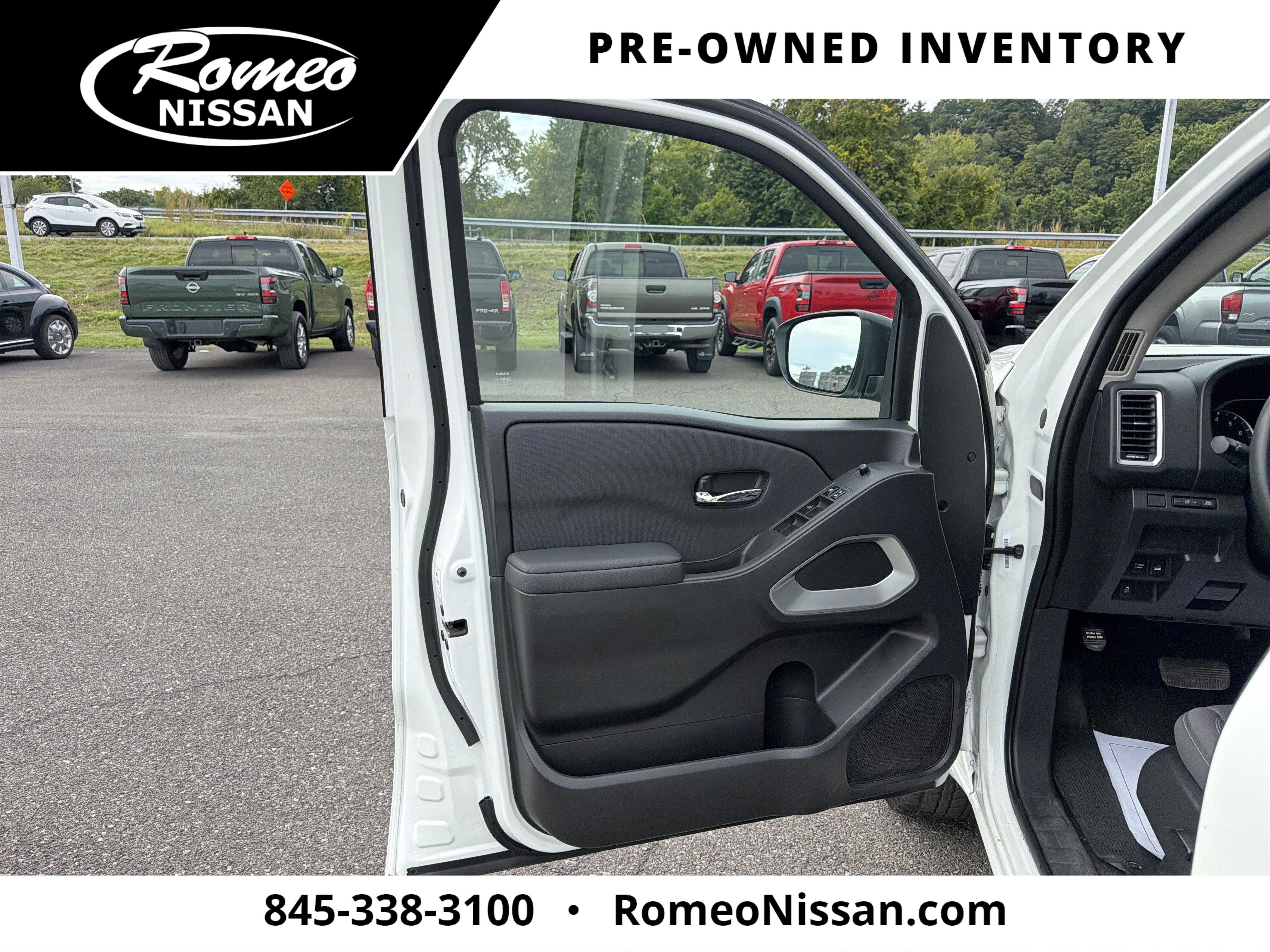 2024 Nissan Frontier SV