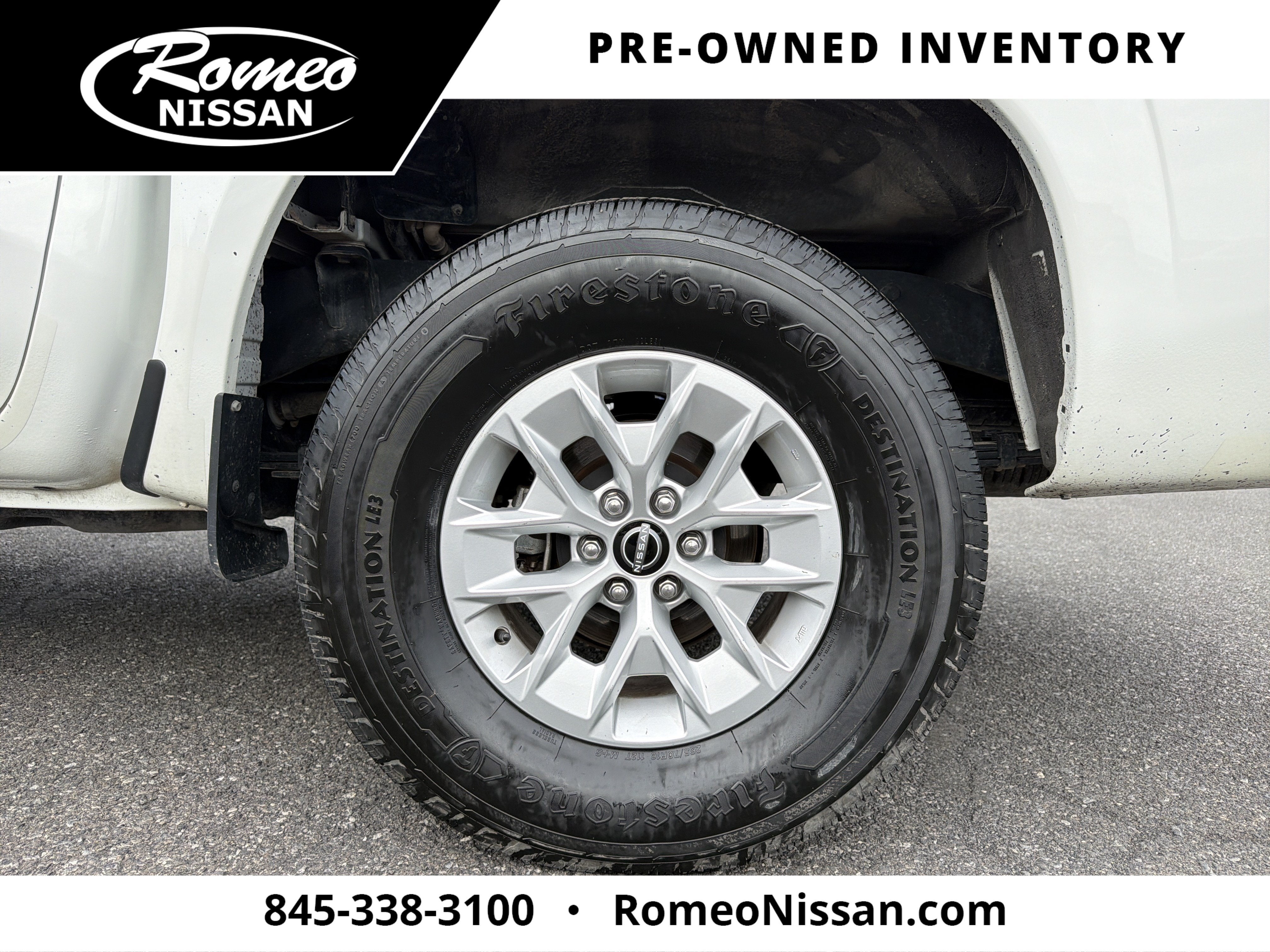 2024 Nissan Frontier SV