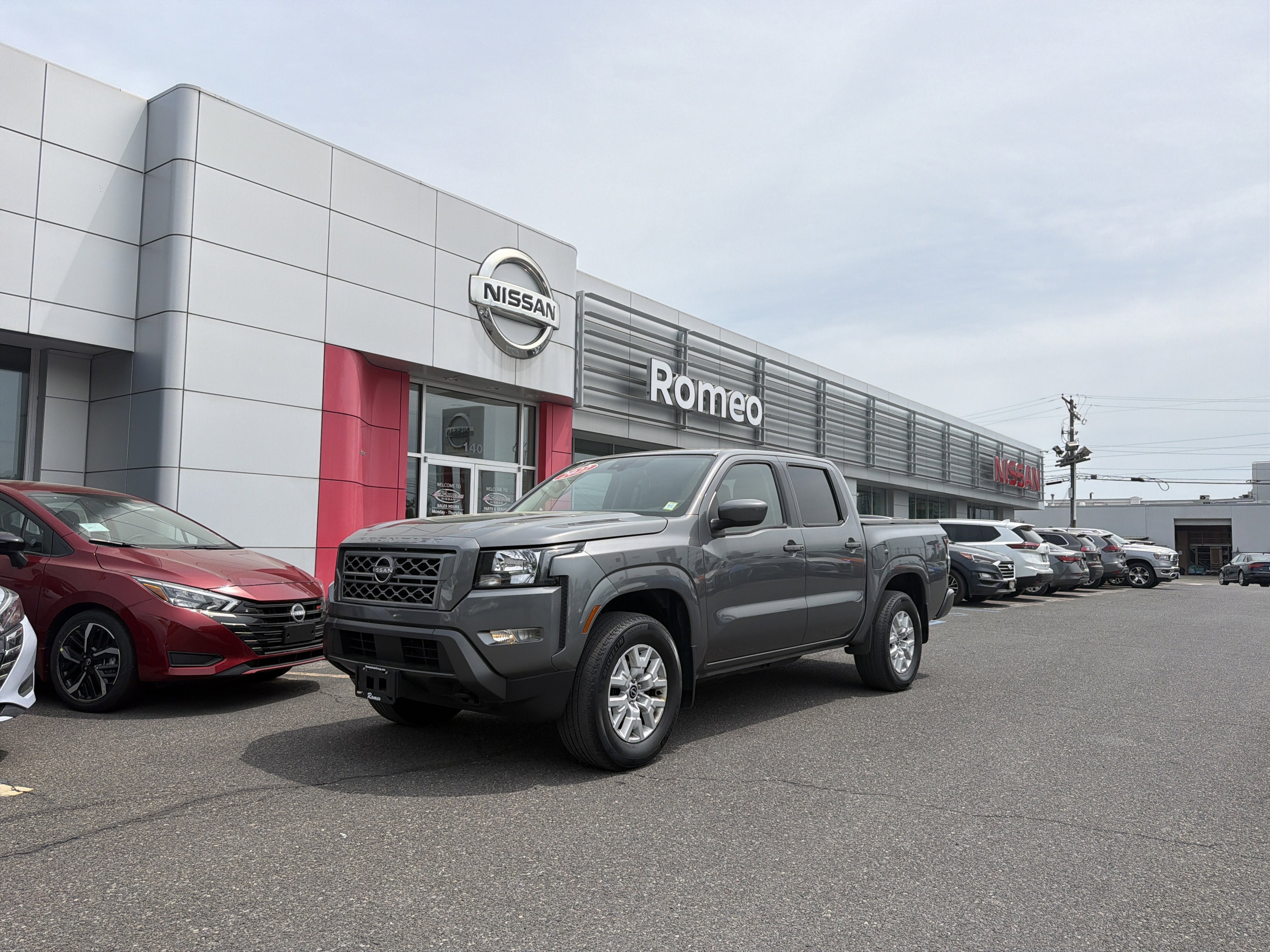 2022 Nissan Frontier SV