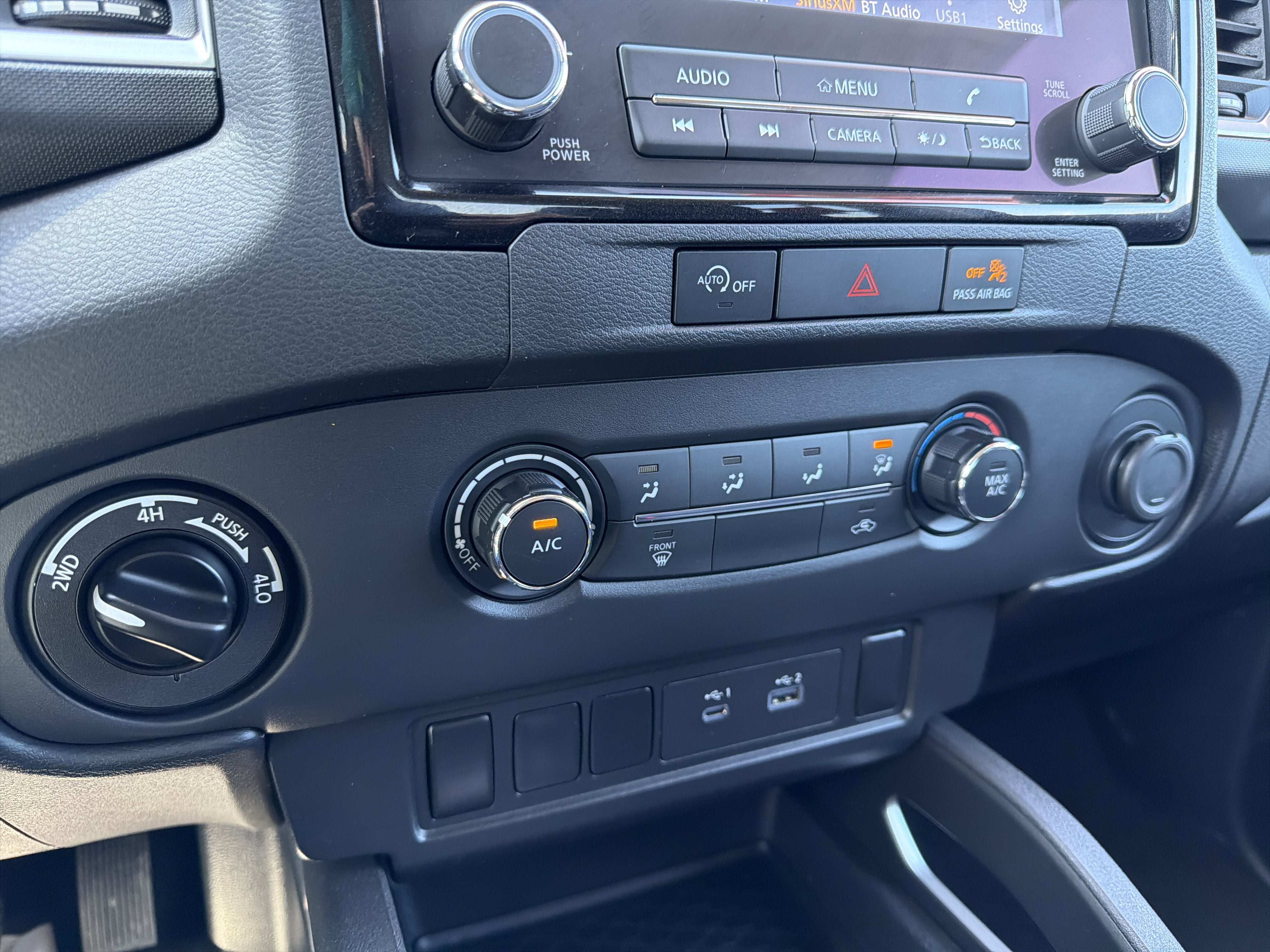 2023 Nissan Frontier SV