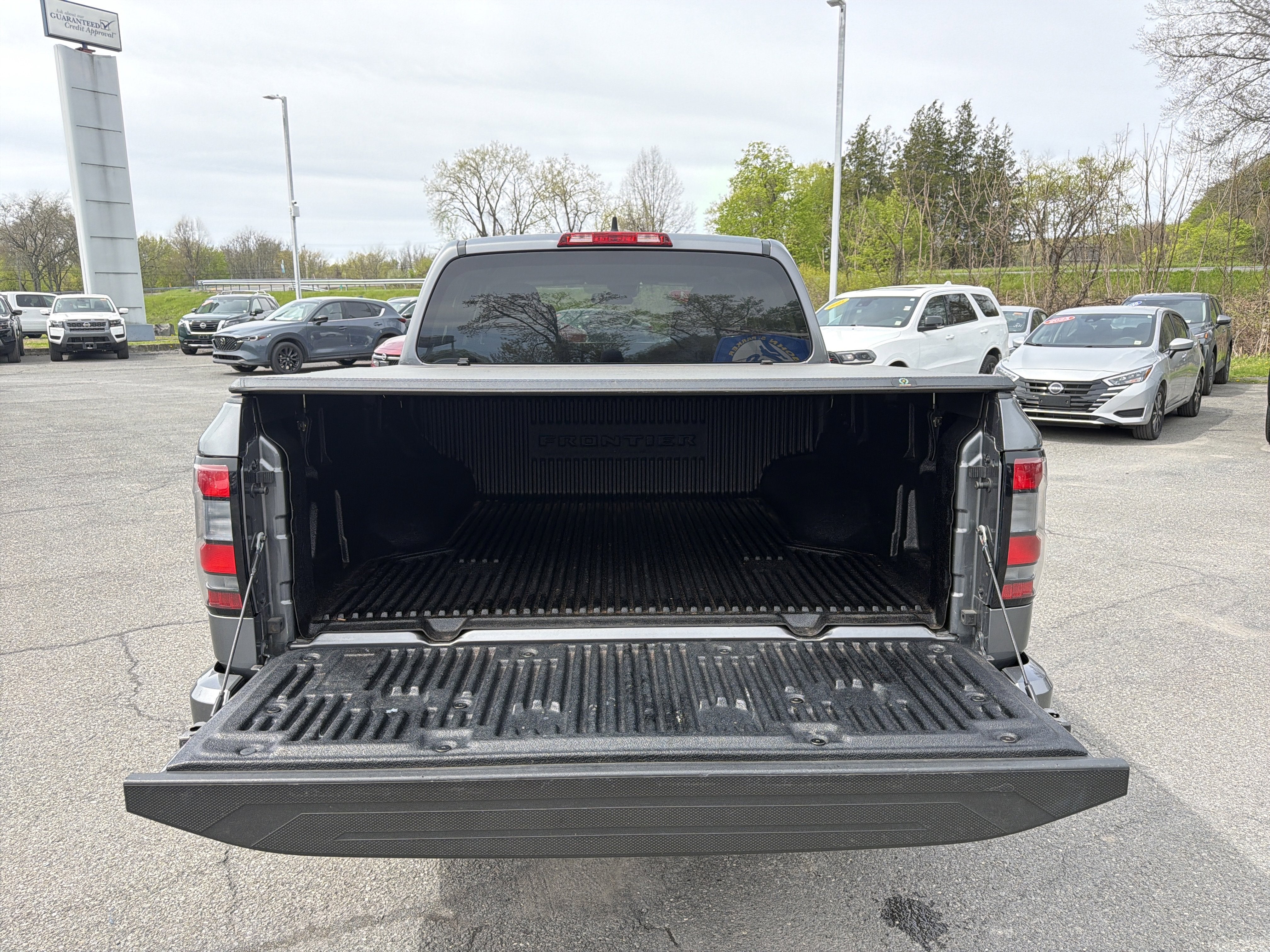 2024 Nissan Frontier SV