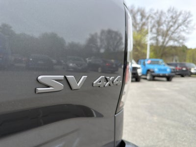 2024 Nissan Frontier SV