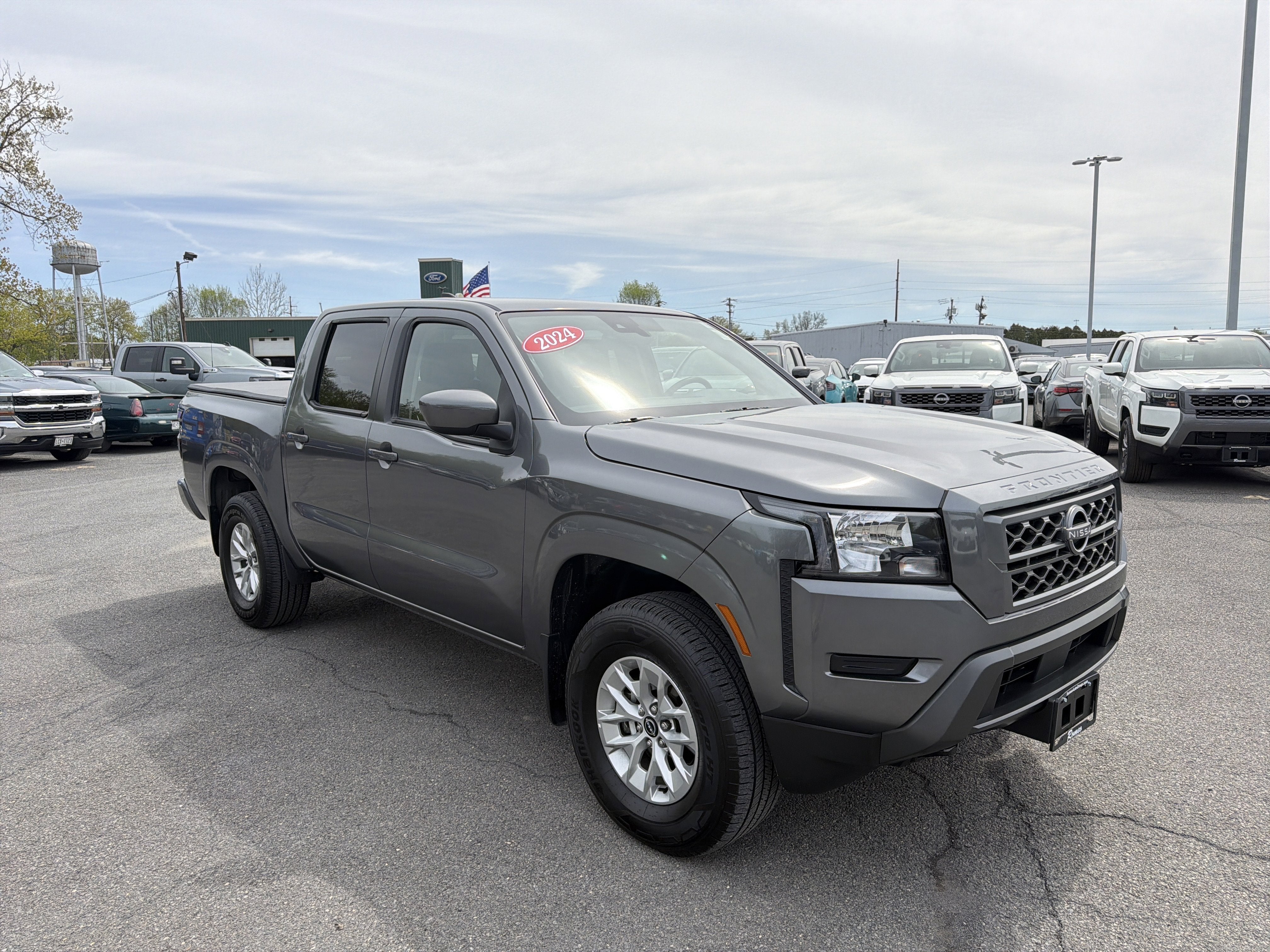2024 Nissan Frontier SV