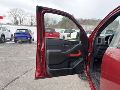 2024 Nissan Frontier PRO-4X