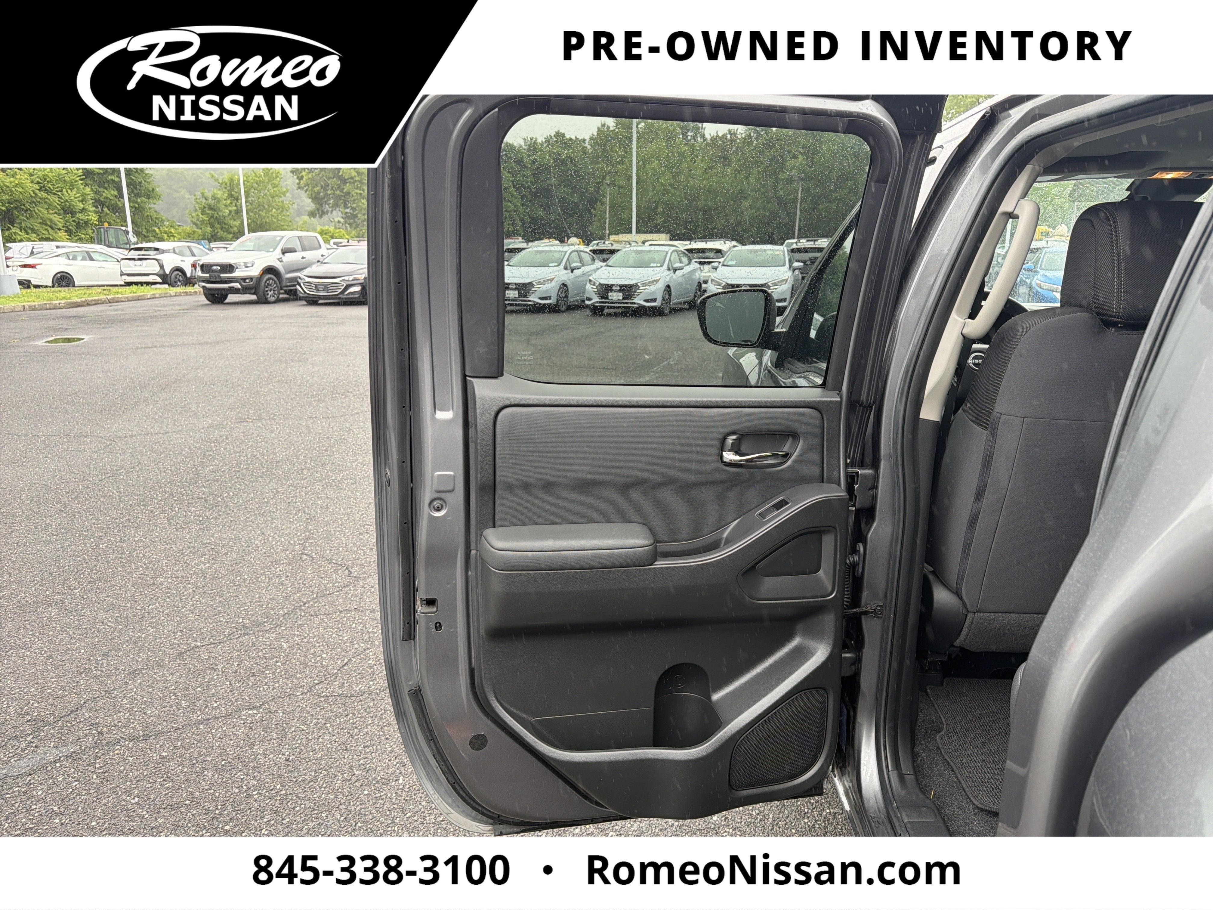 2024 Nissan Frontier SV
