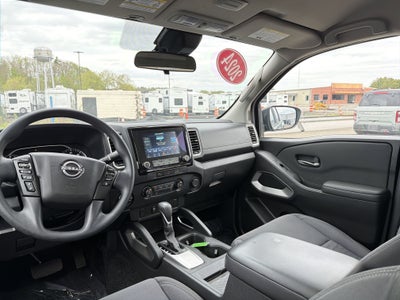 2024 Nissan Frontier SV