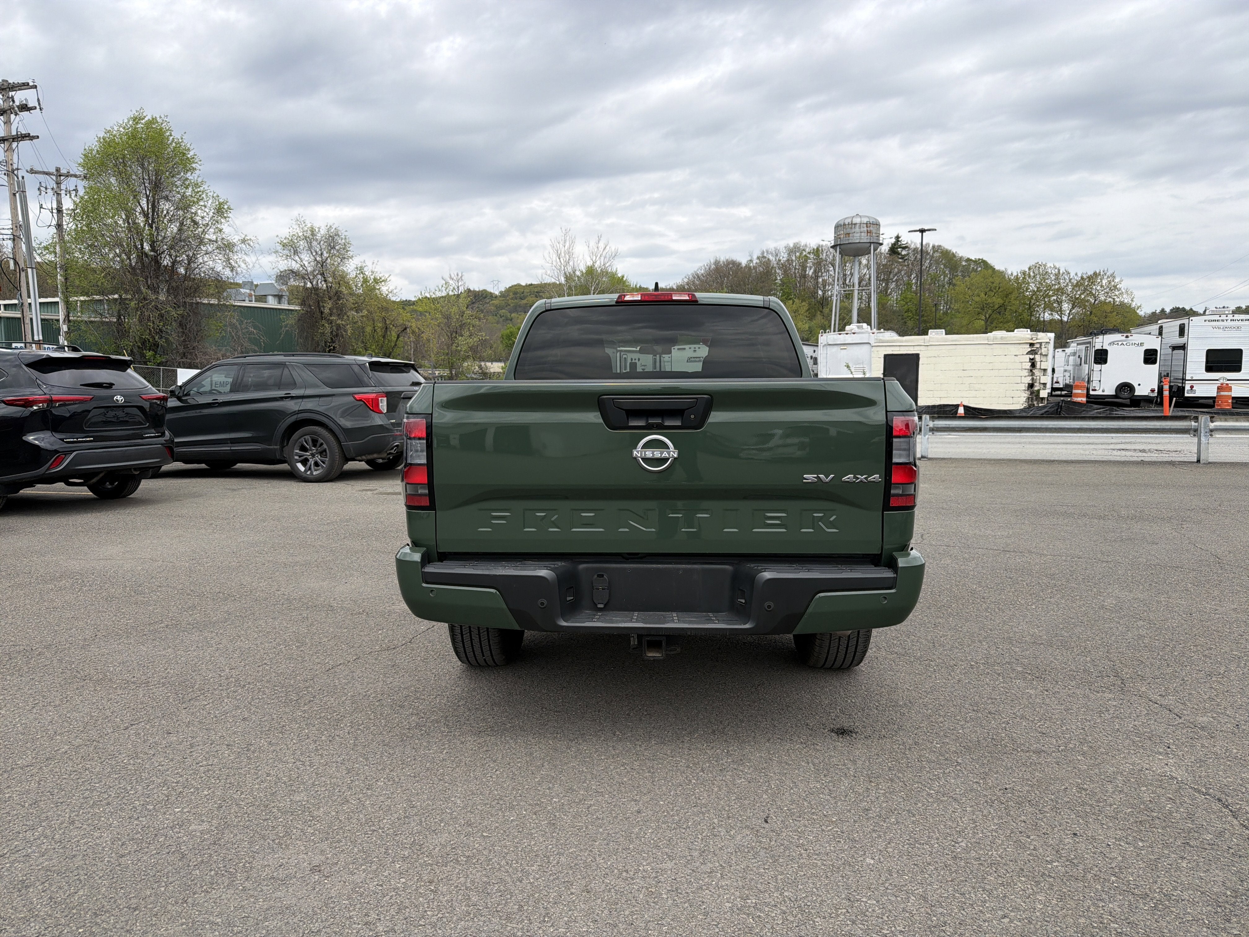 2024 Nissan Frontier SV