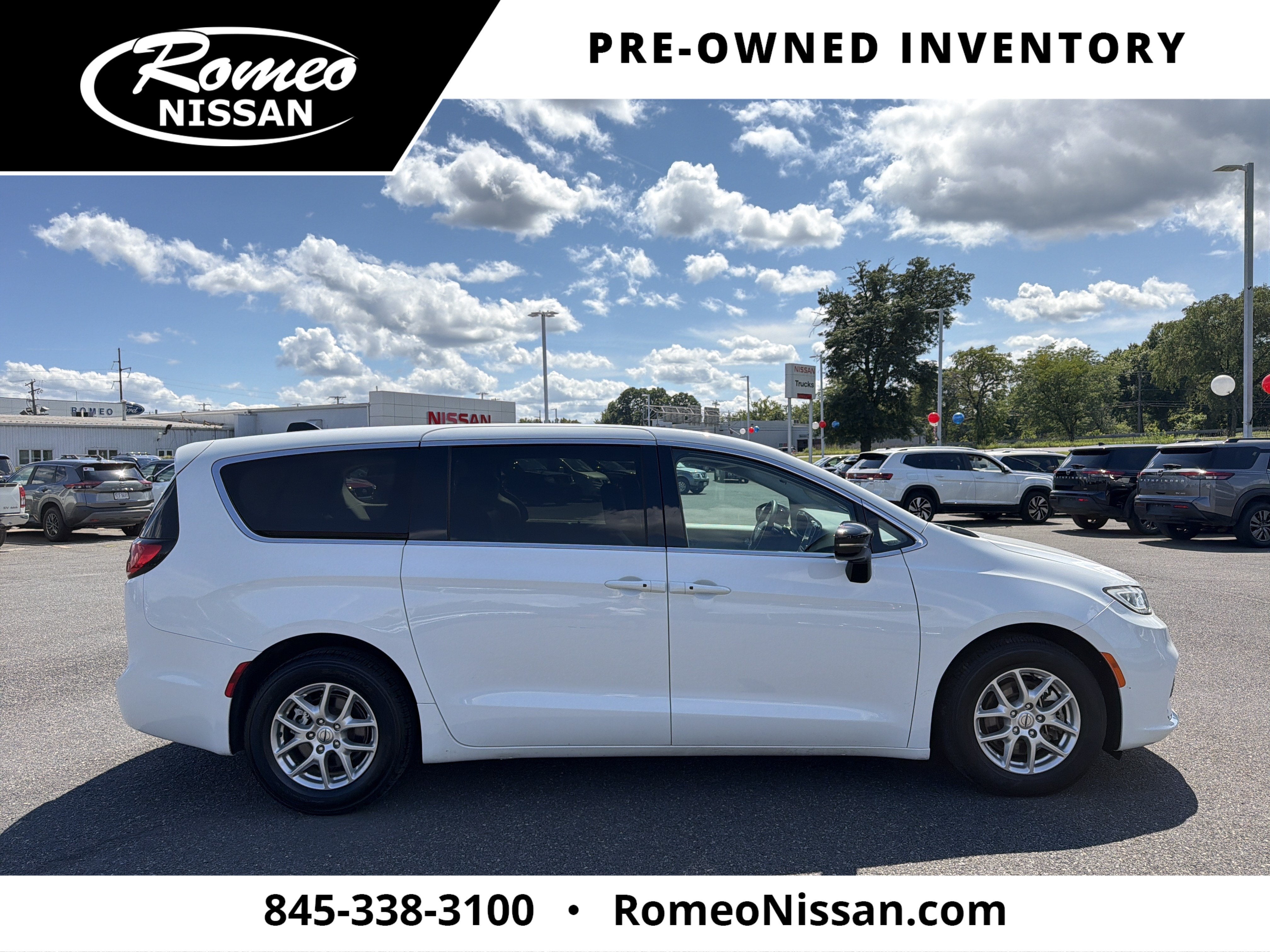 2024 Chrysler Pacifica Touring L