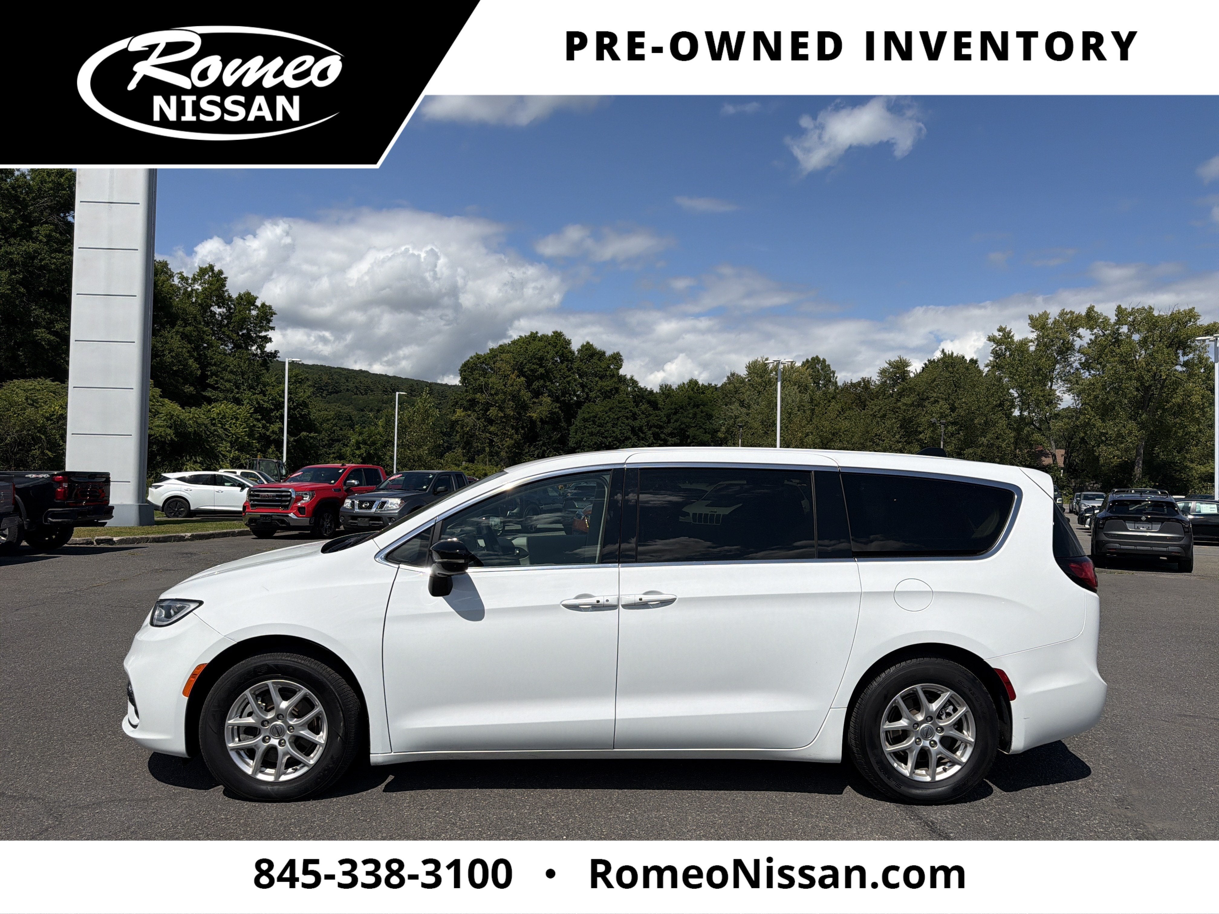 2024 Chrysler Pacifica Touring L