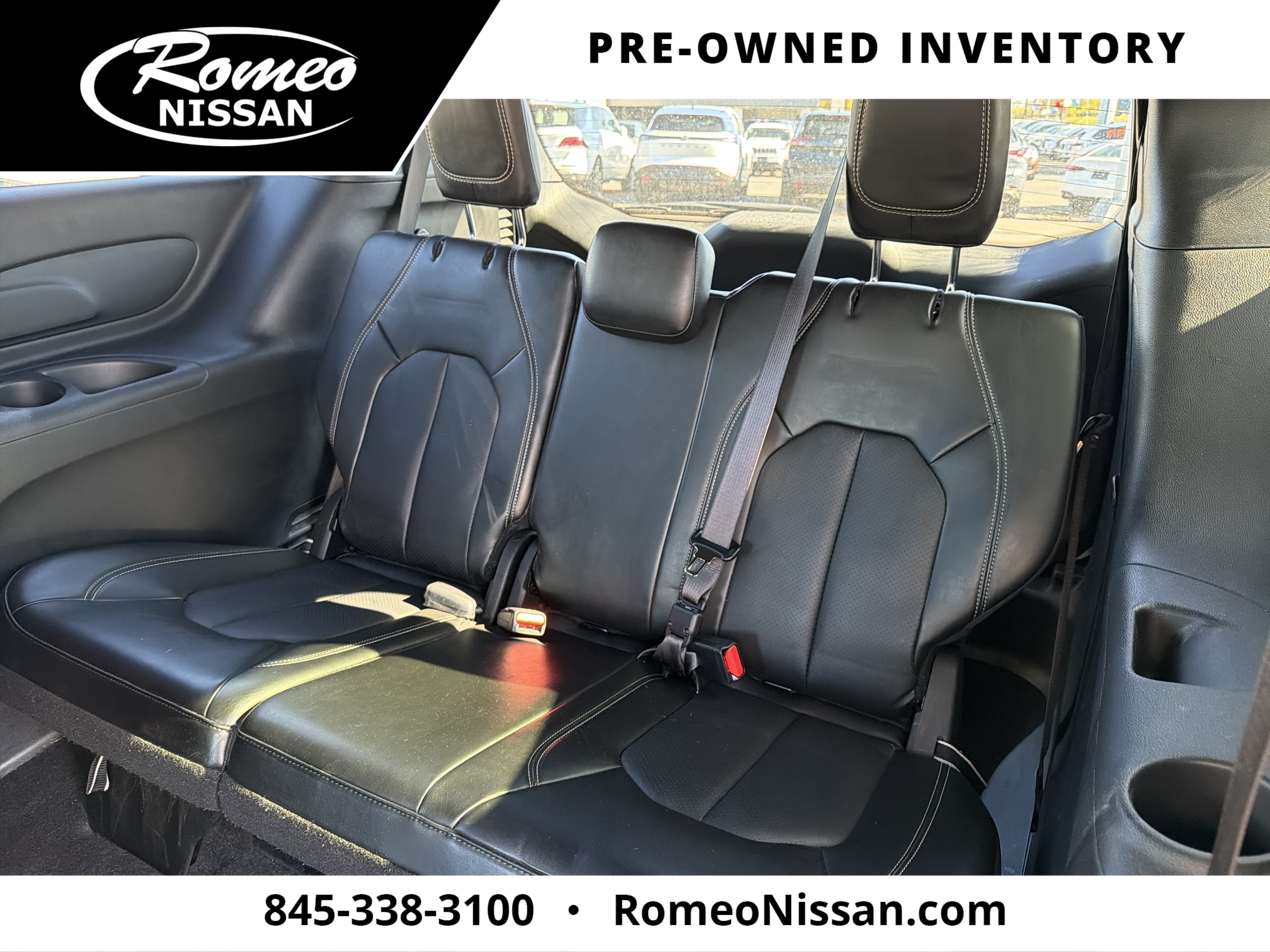 2025 Chrysler Pacifica Select