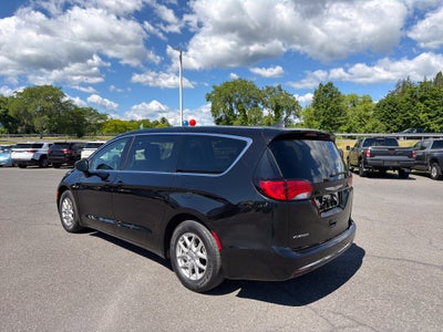 2024 Chrysler Voyager LX