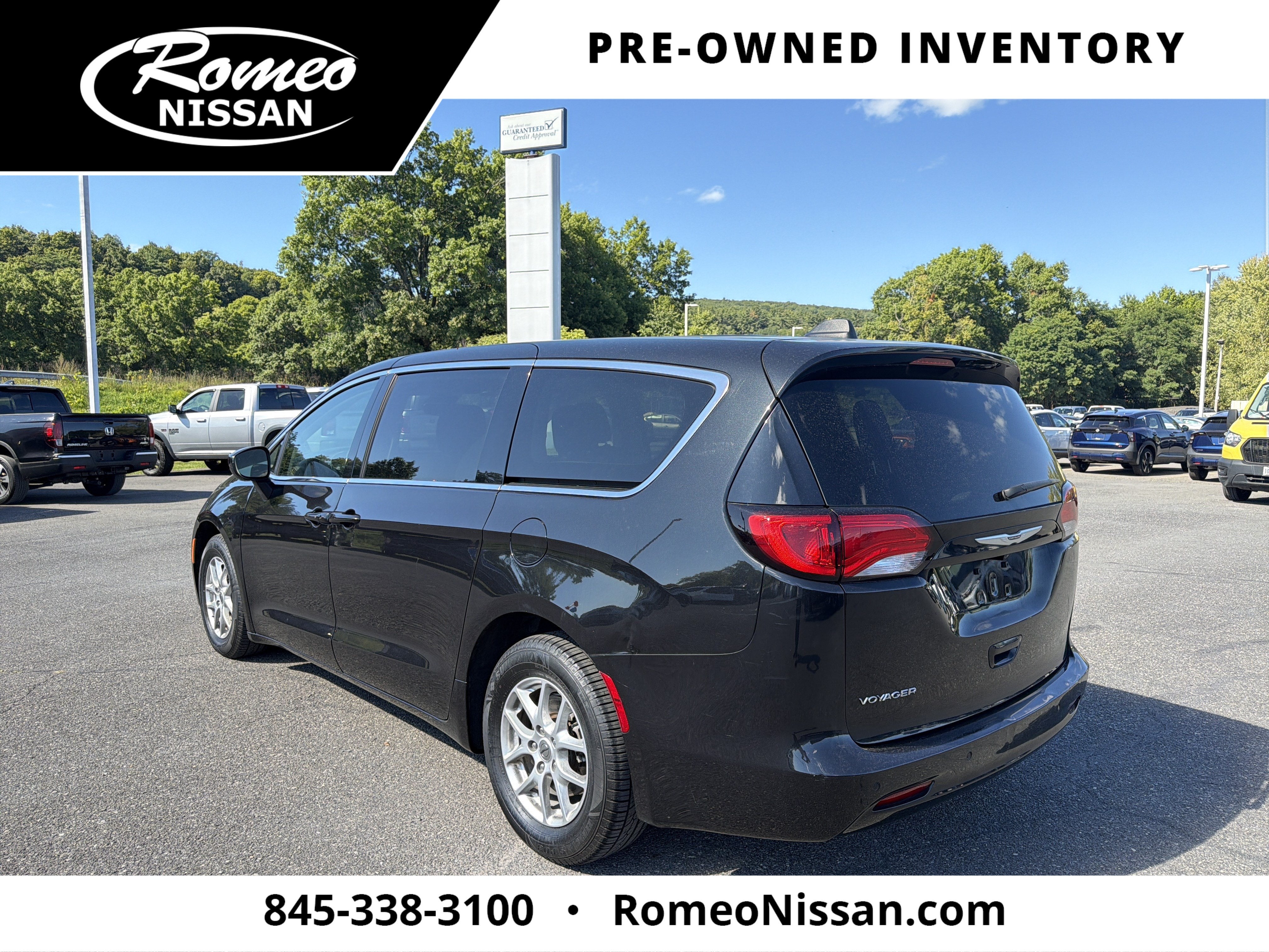 2021 Chrysler Voyager LX