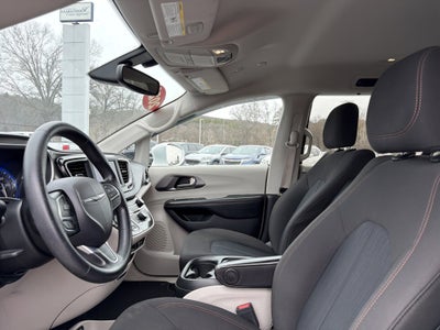 2020 Chrysler Pacifica Touring