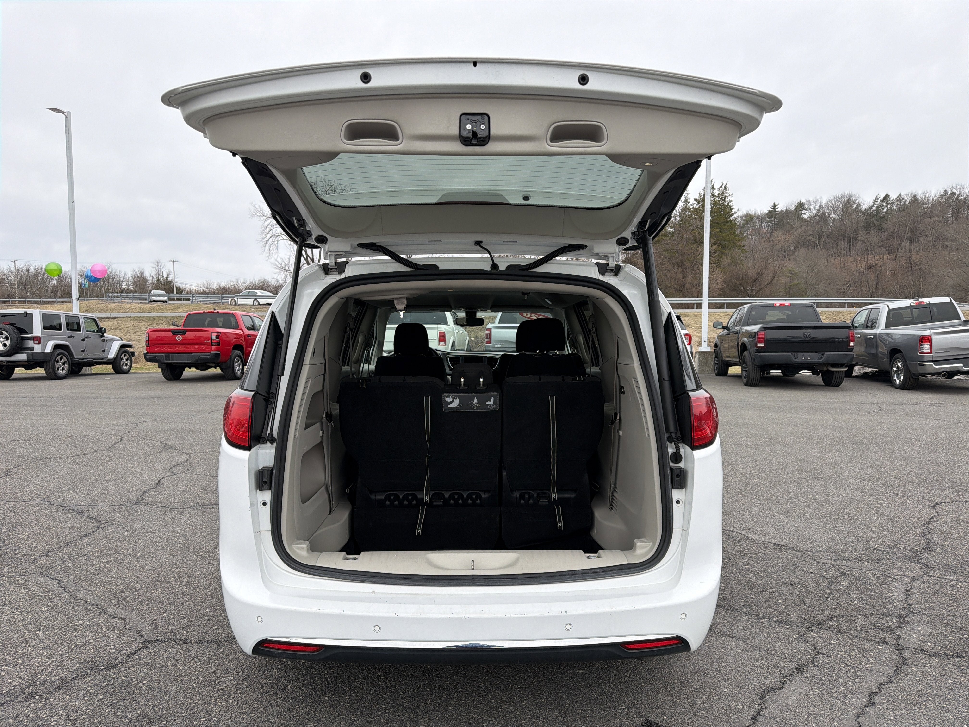 2020 Chrysler Pacifica Touring