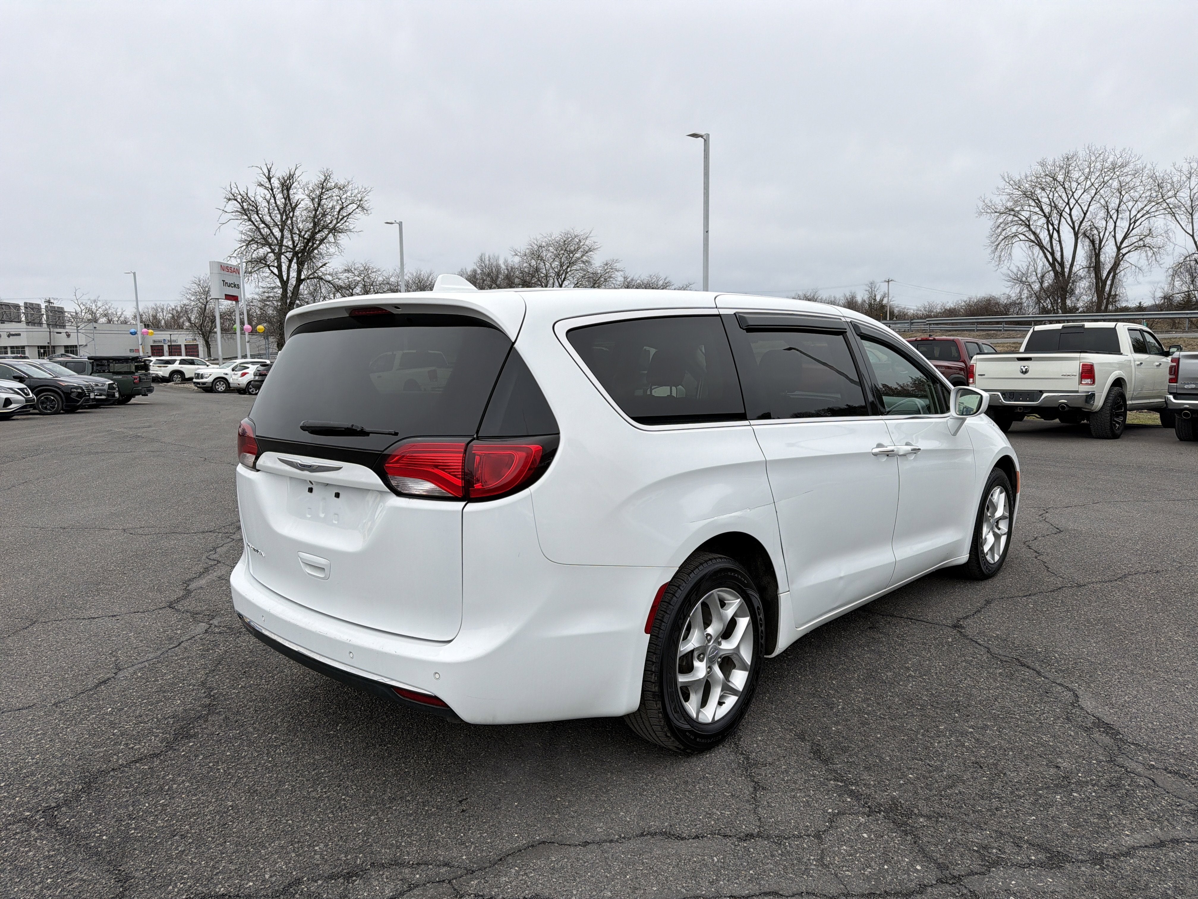 2020 Chrysler Pacifica Touring