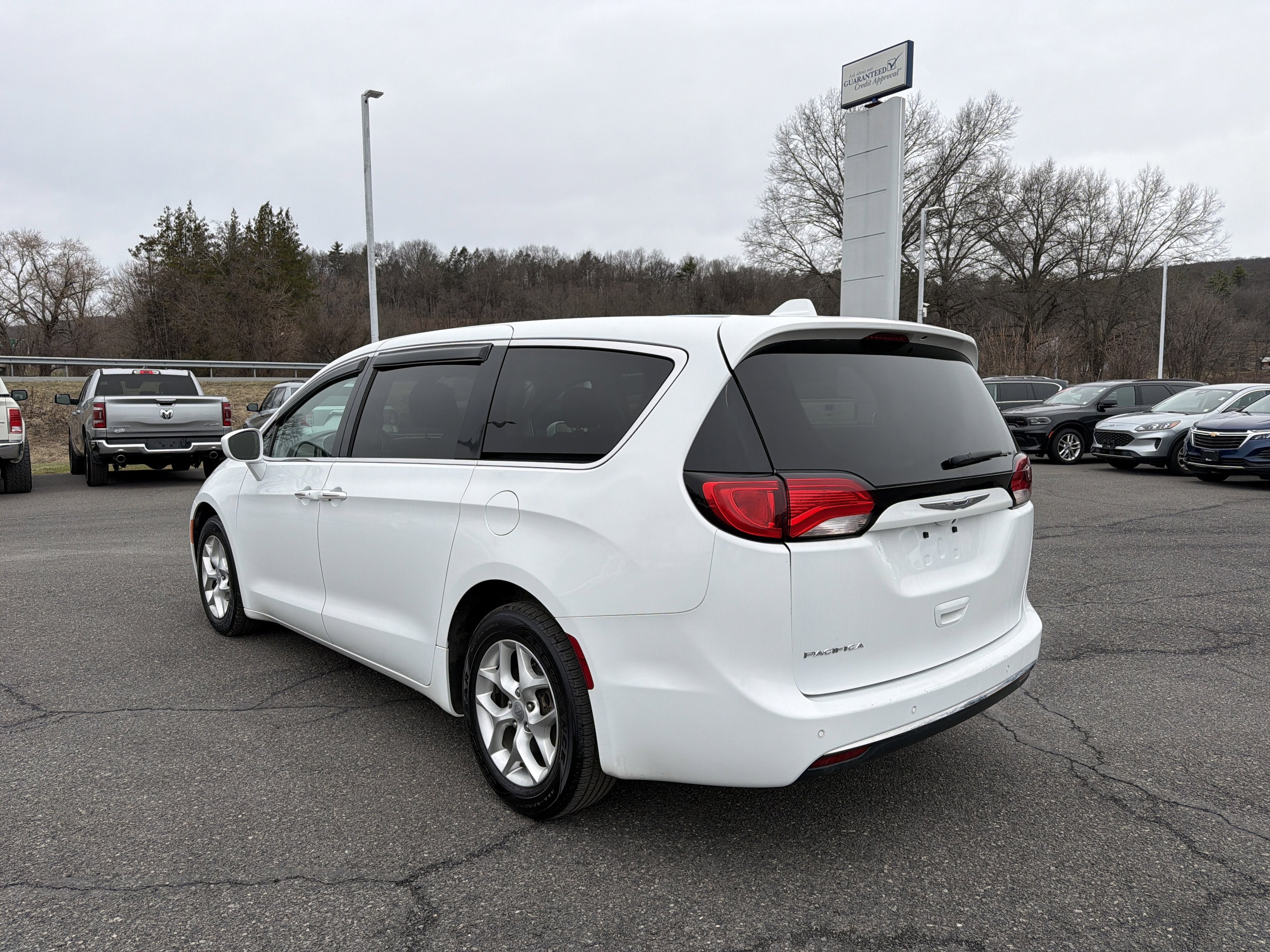 2020 Chrysler Pacifica Touring