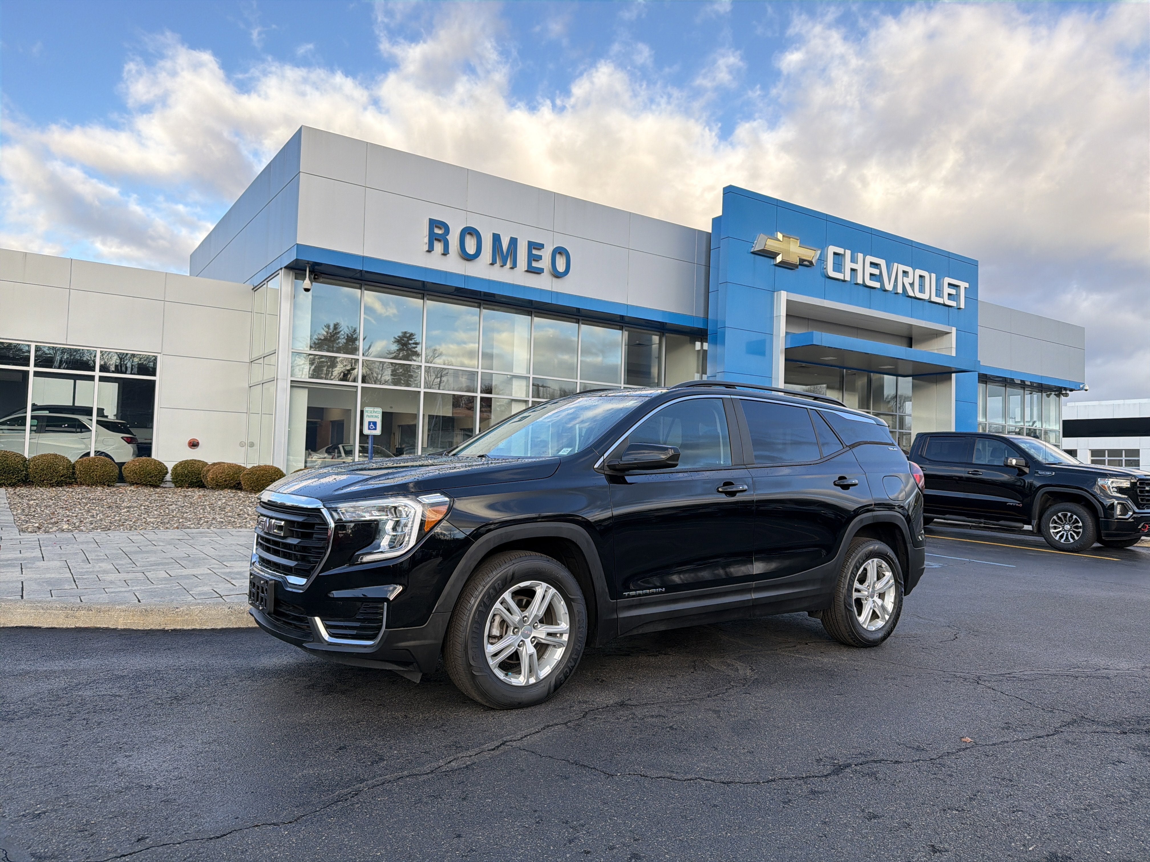 2022 GMC Terrain SLE