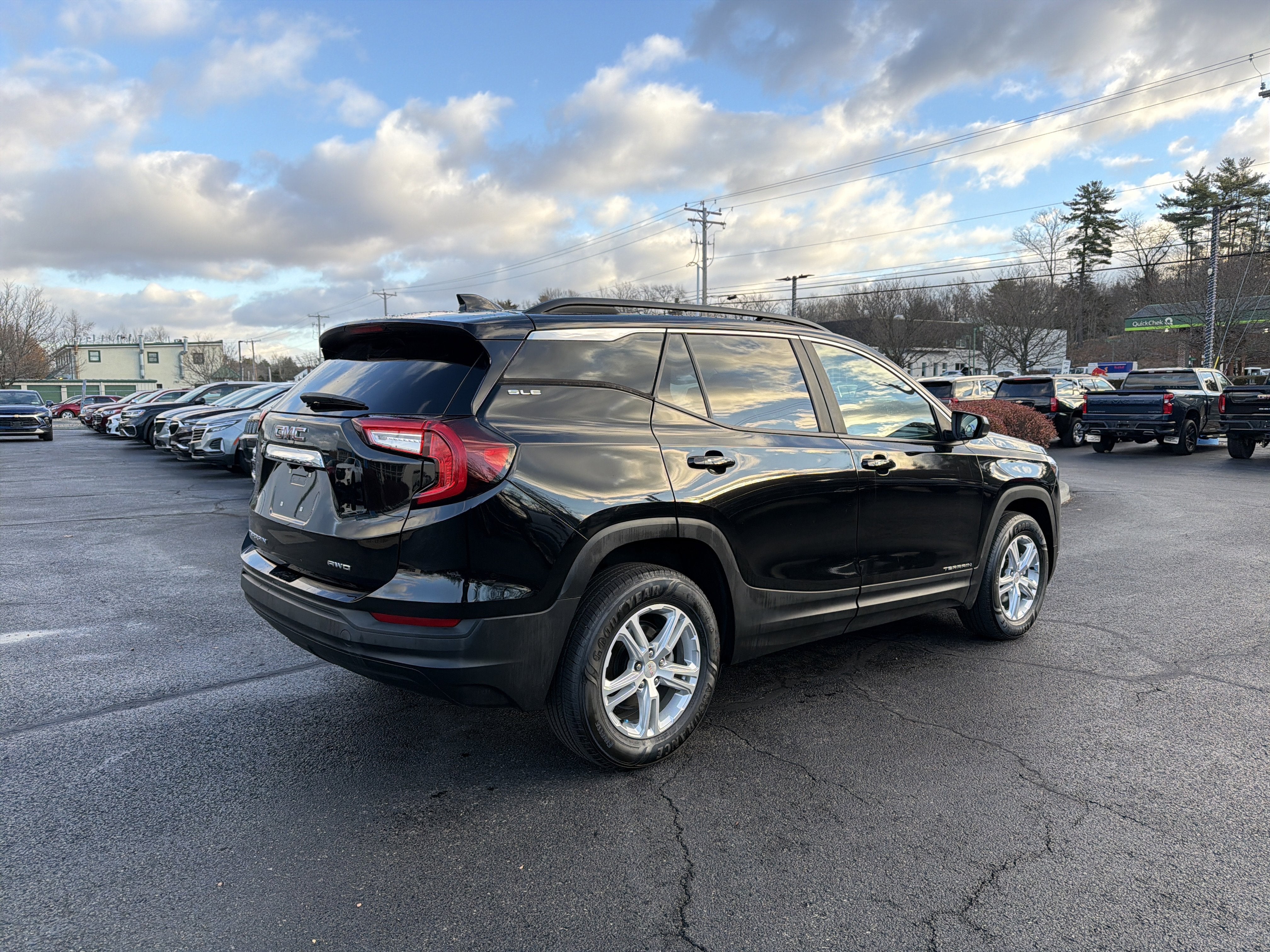 2022 GMC Terrain SLE