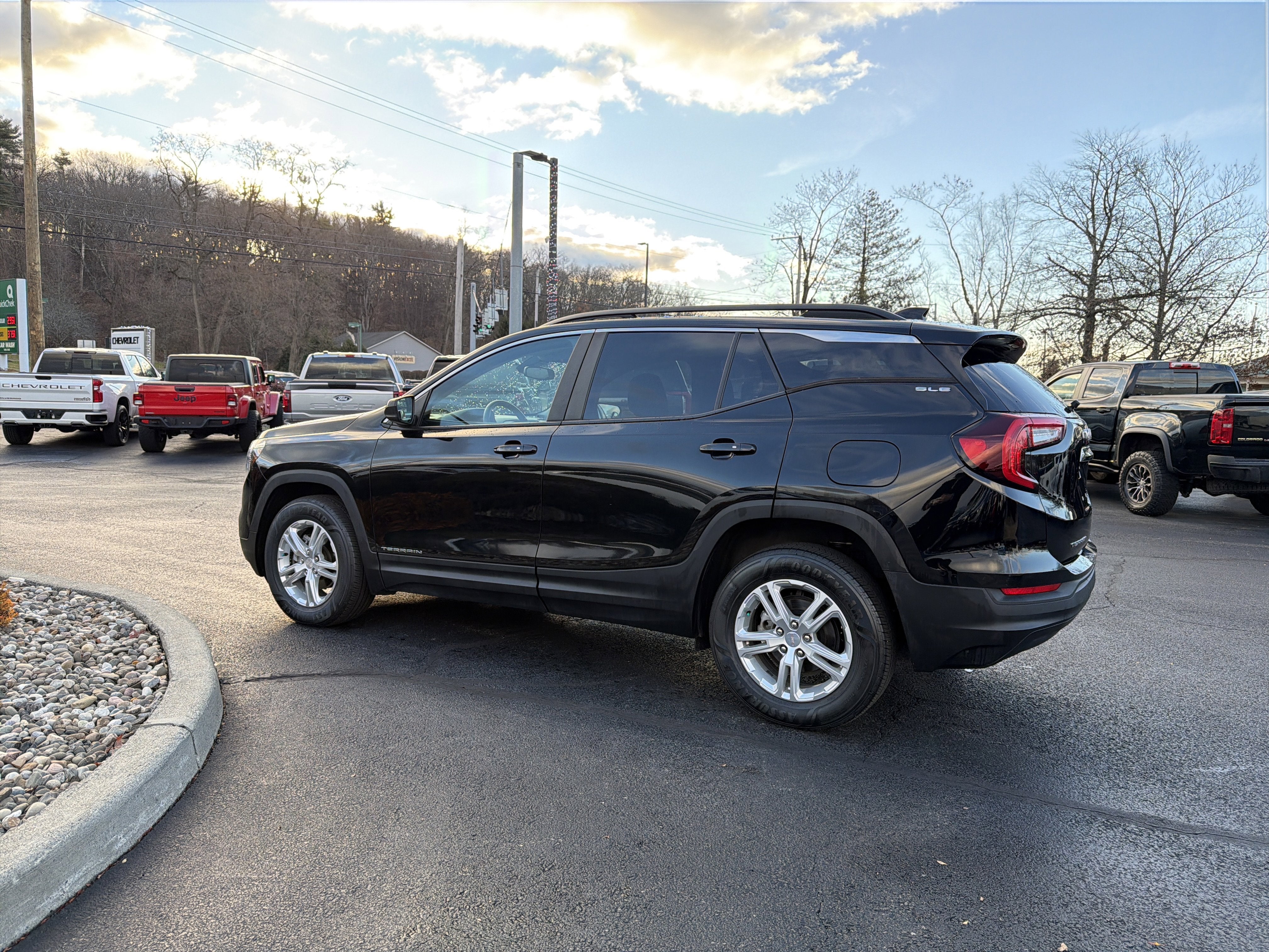 2022 GMC Terrain SLE