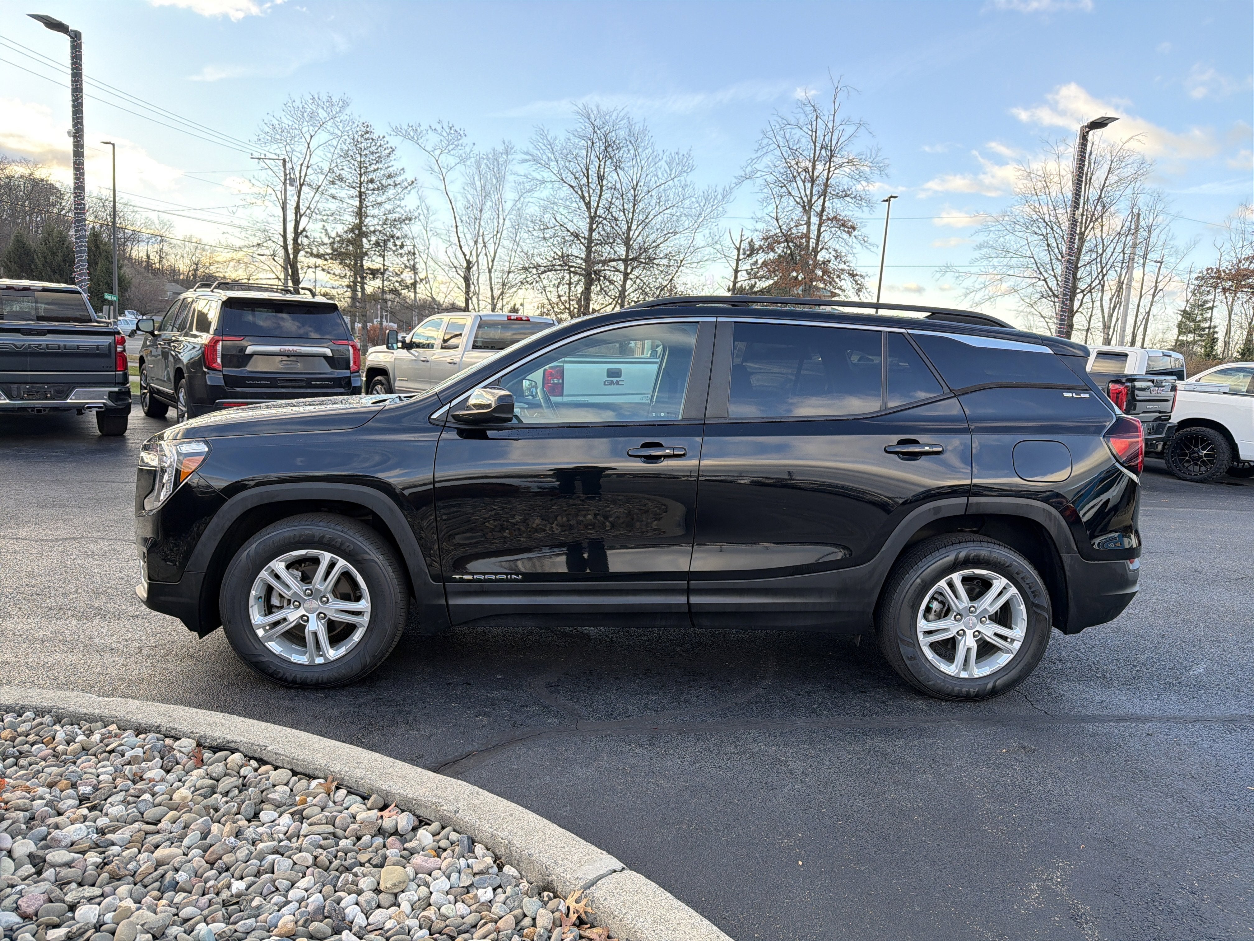 2022 GMC Terrain SLE