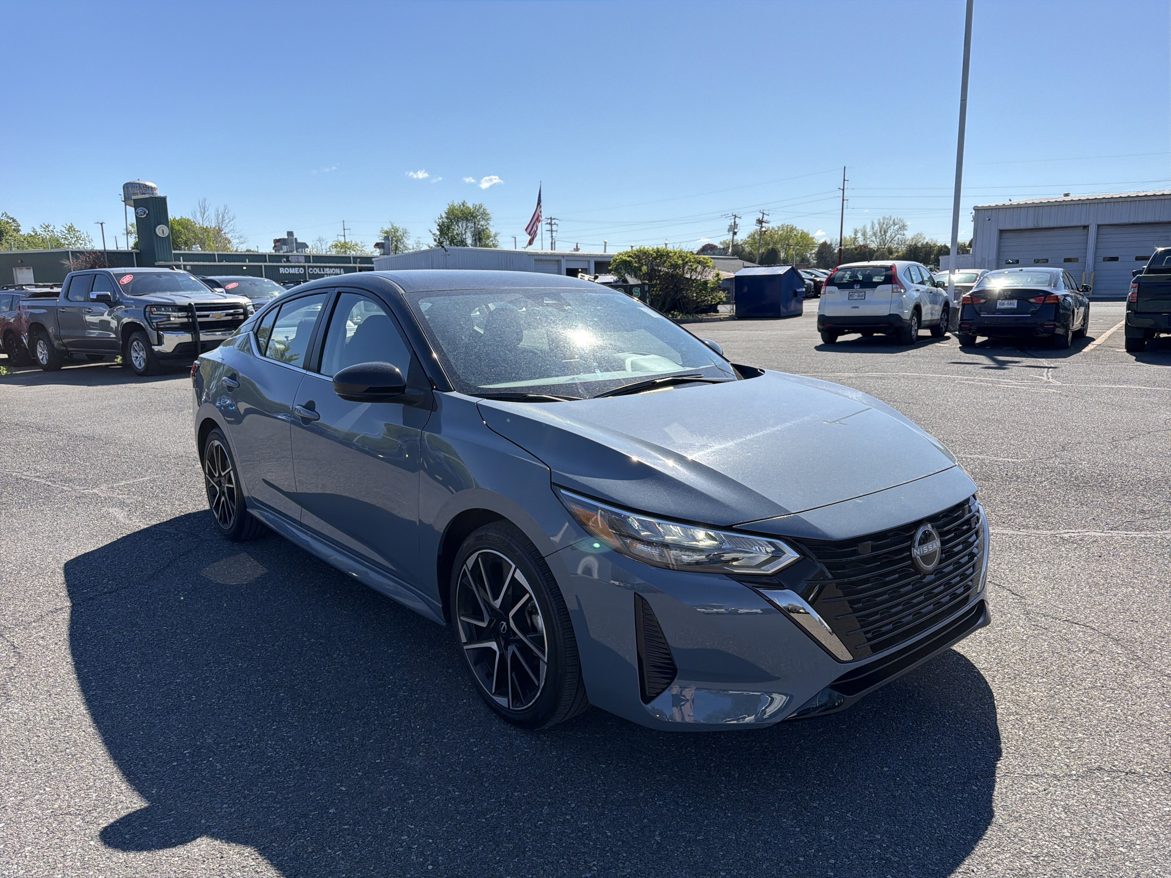2025 Nissan Sentra SR