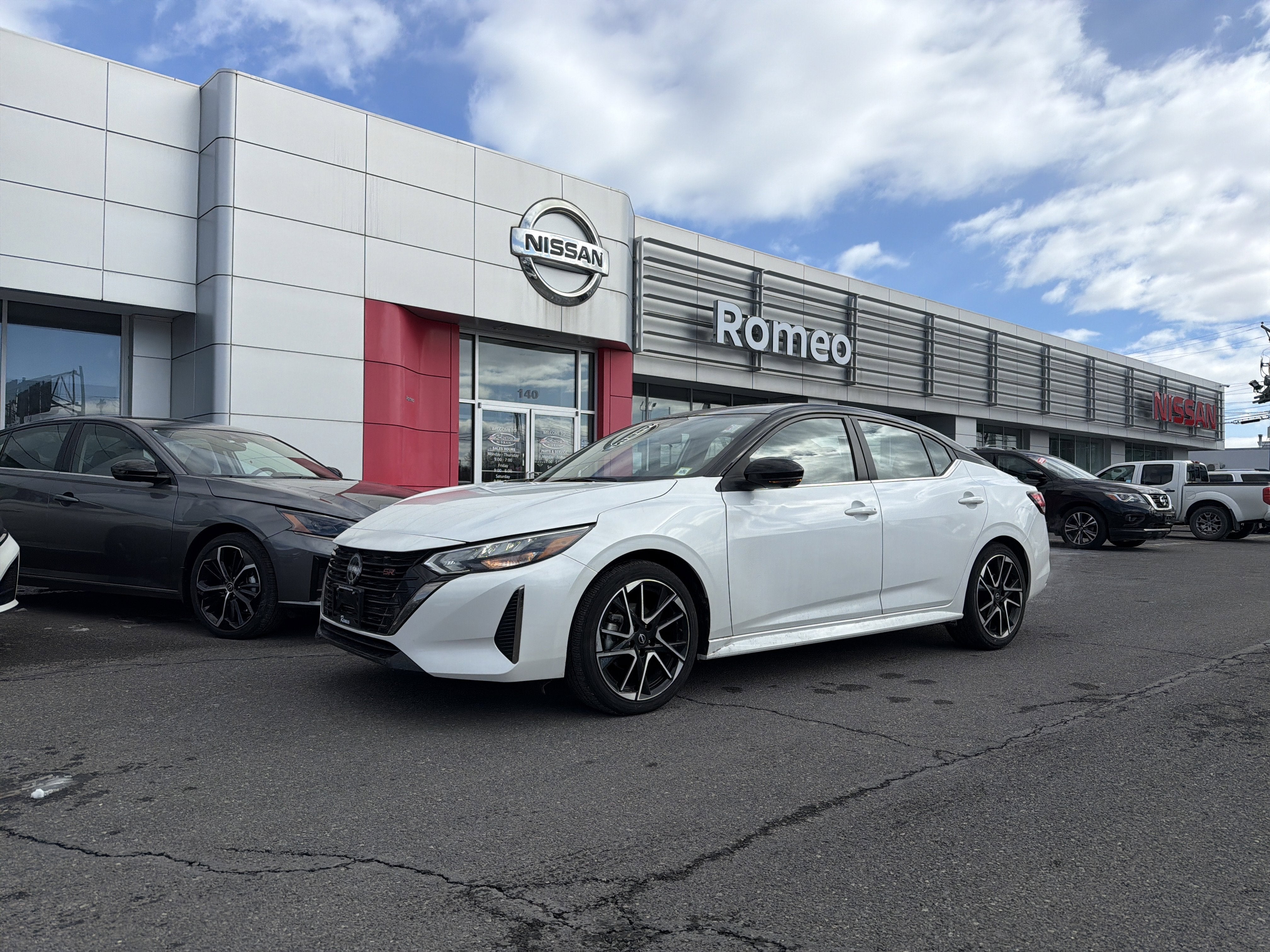 2025 Nissan Sentra SR