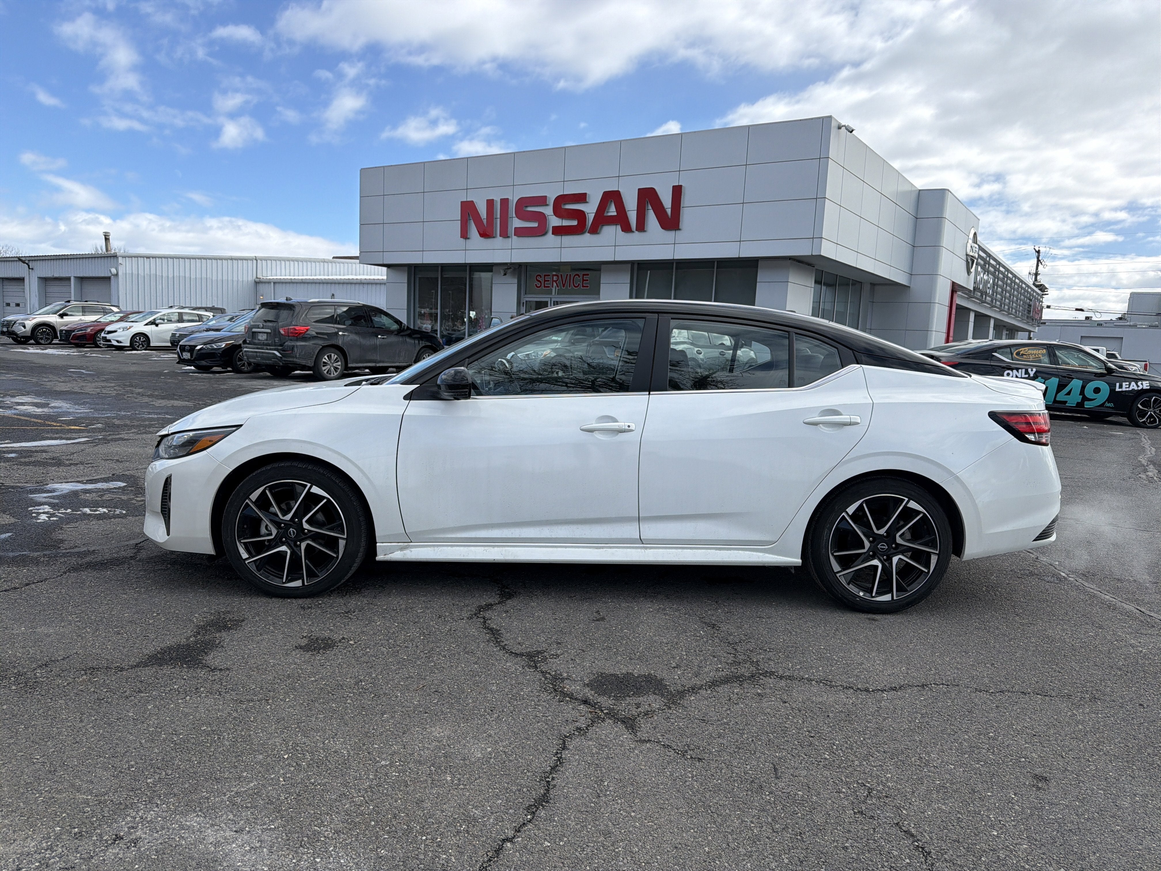 2025 Nissan Sentra SR