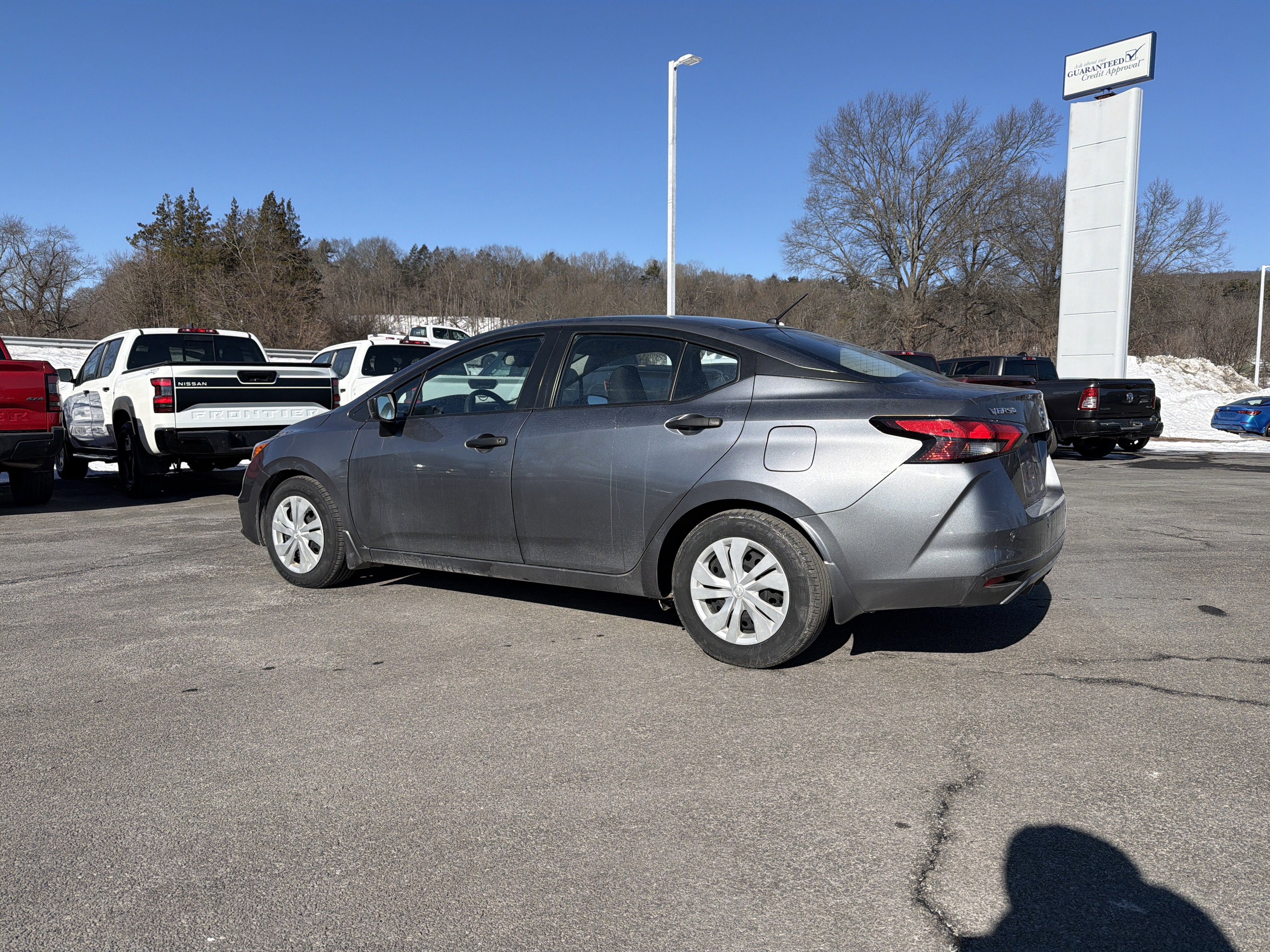 2021 Nissan Versa 1.6 S