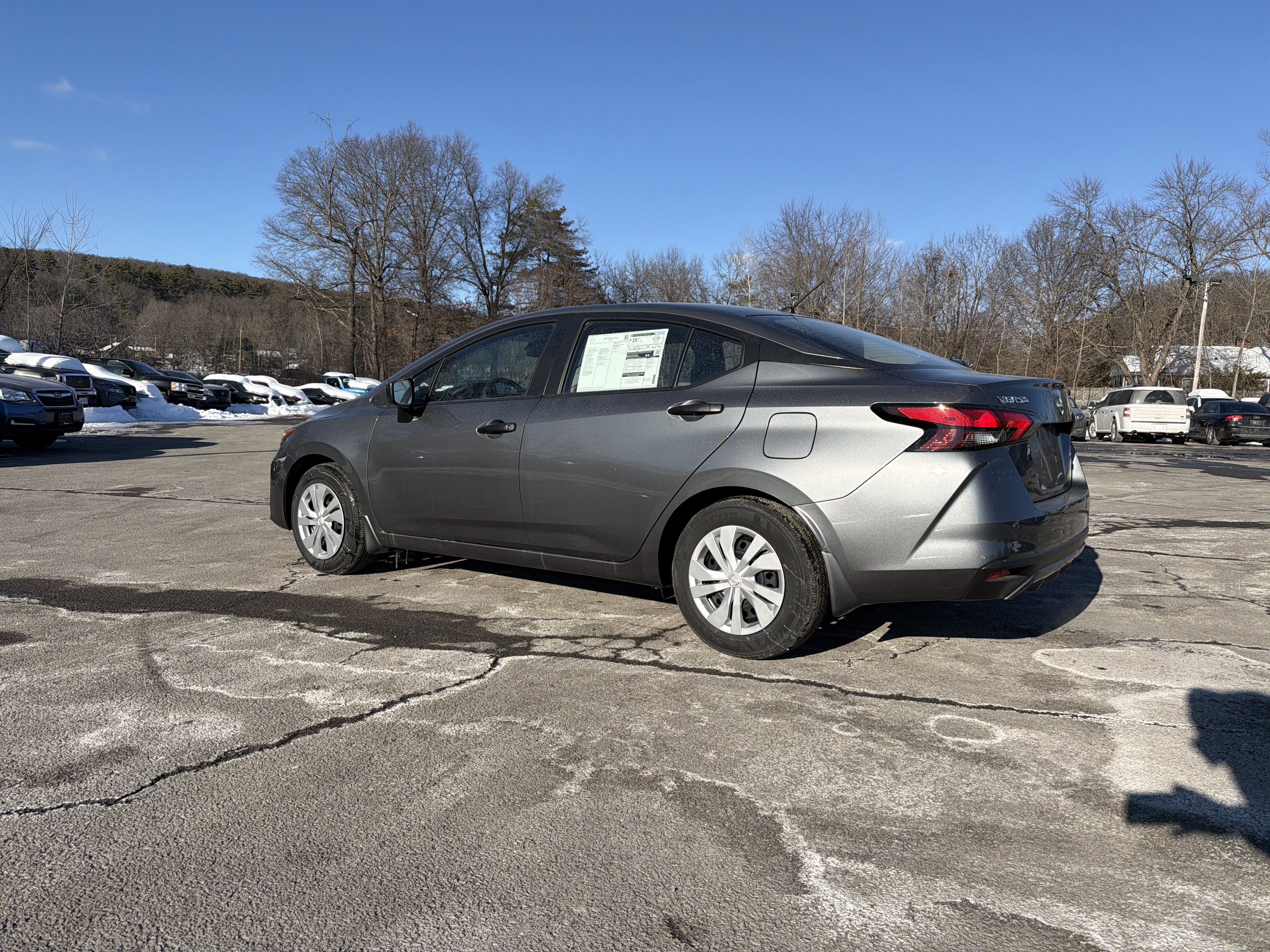 2025 Nissan Versa 1.6 S