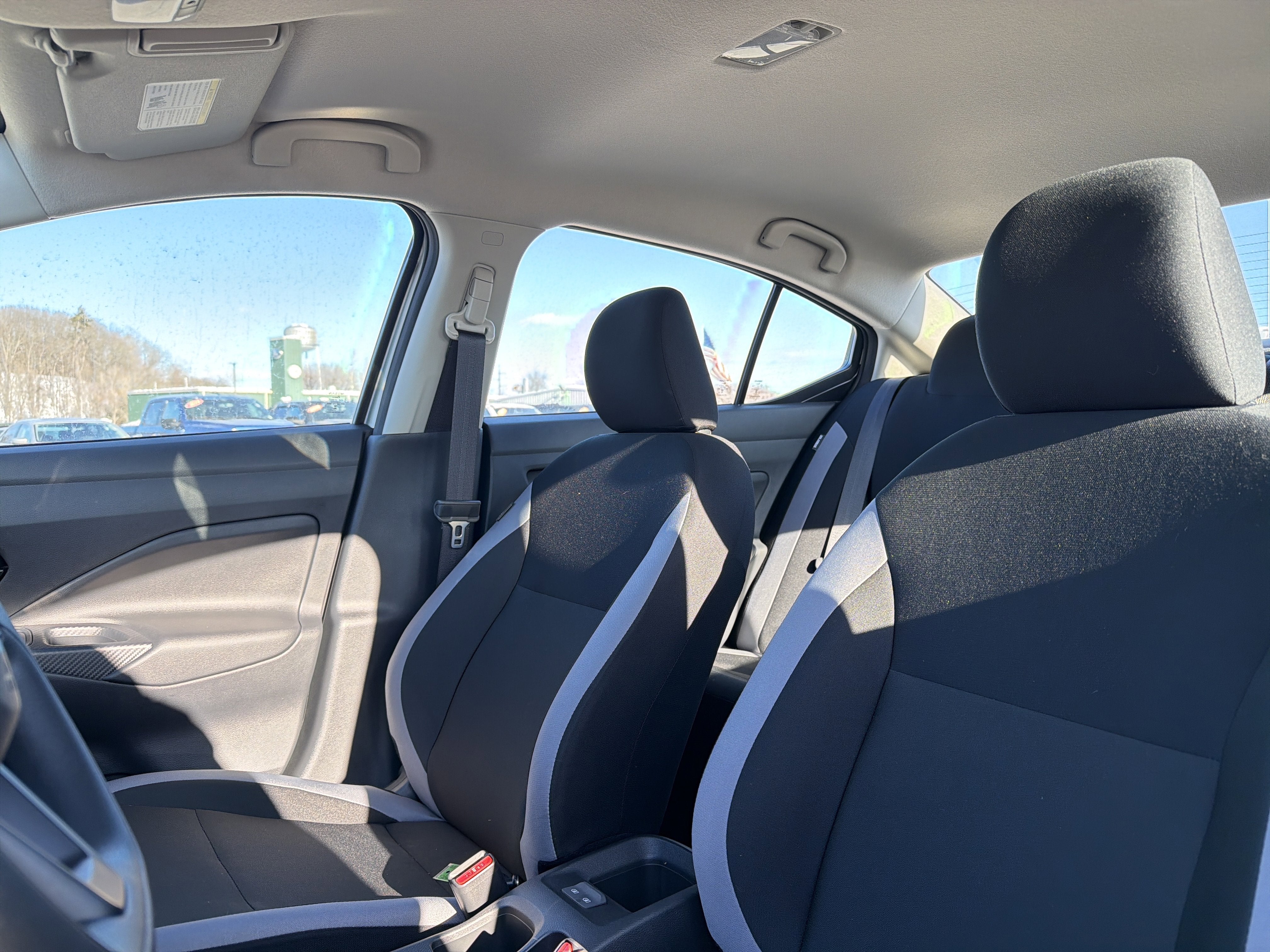 2025 Nissan Versa 1.6 S