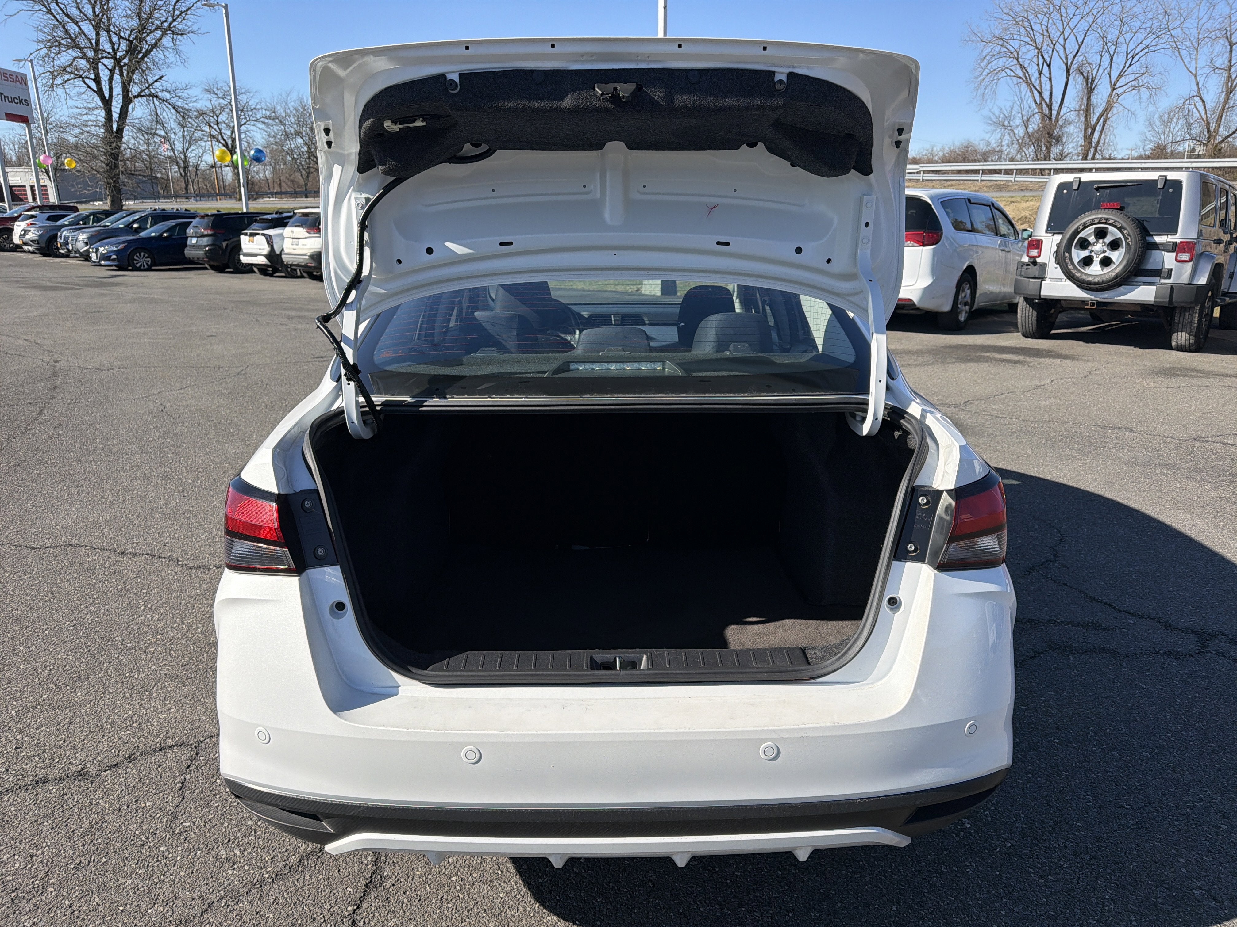 2024 Nissan Versa 1.6 SV