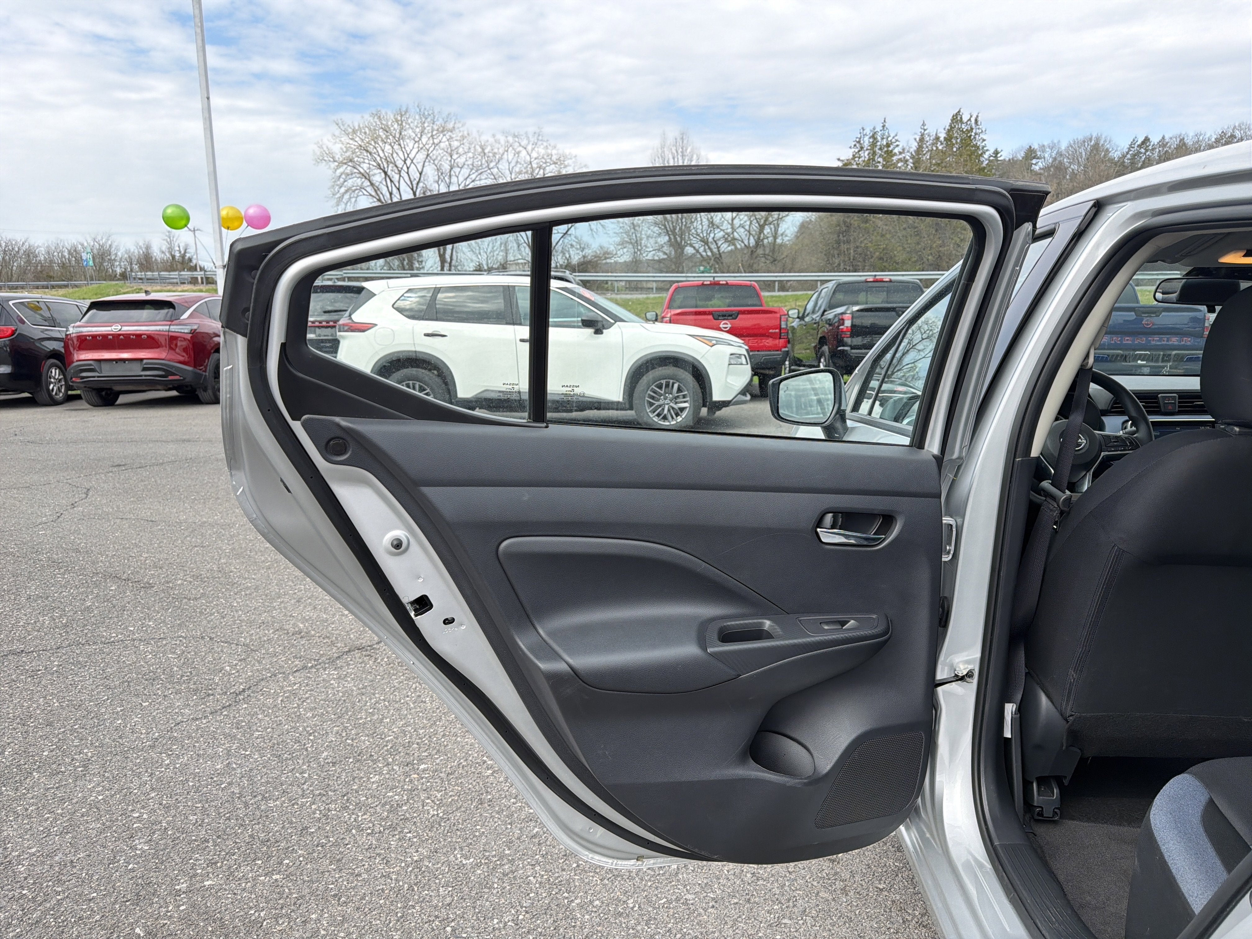 2025 Nissan Versa 1.6 SV