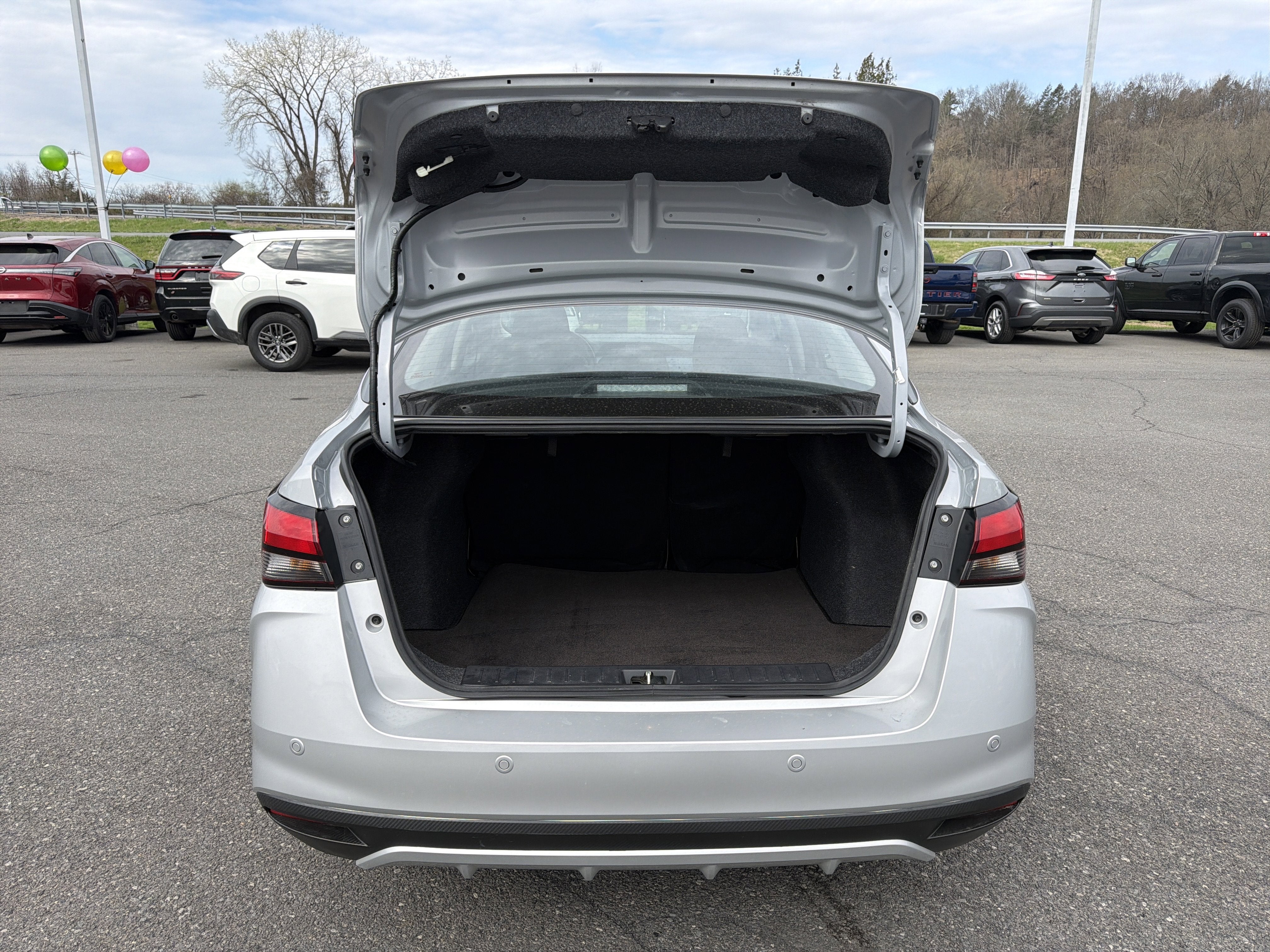 2025 Nissan Versa 1.6 SV