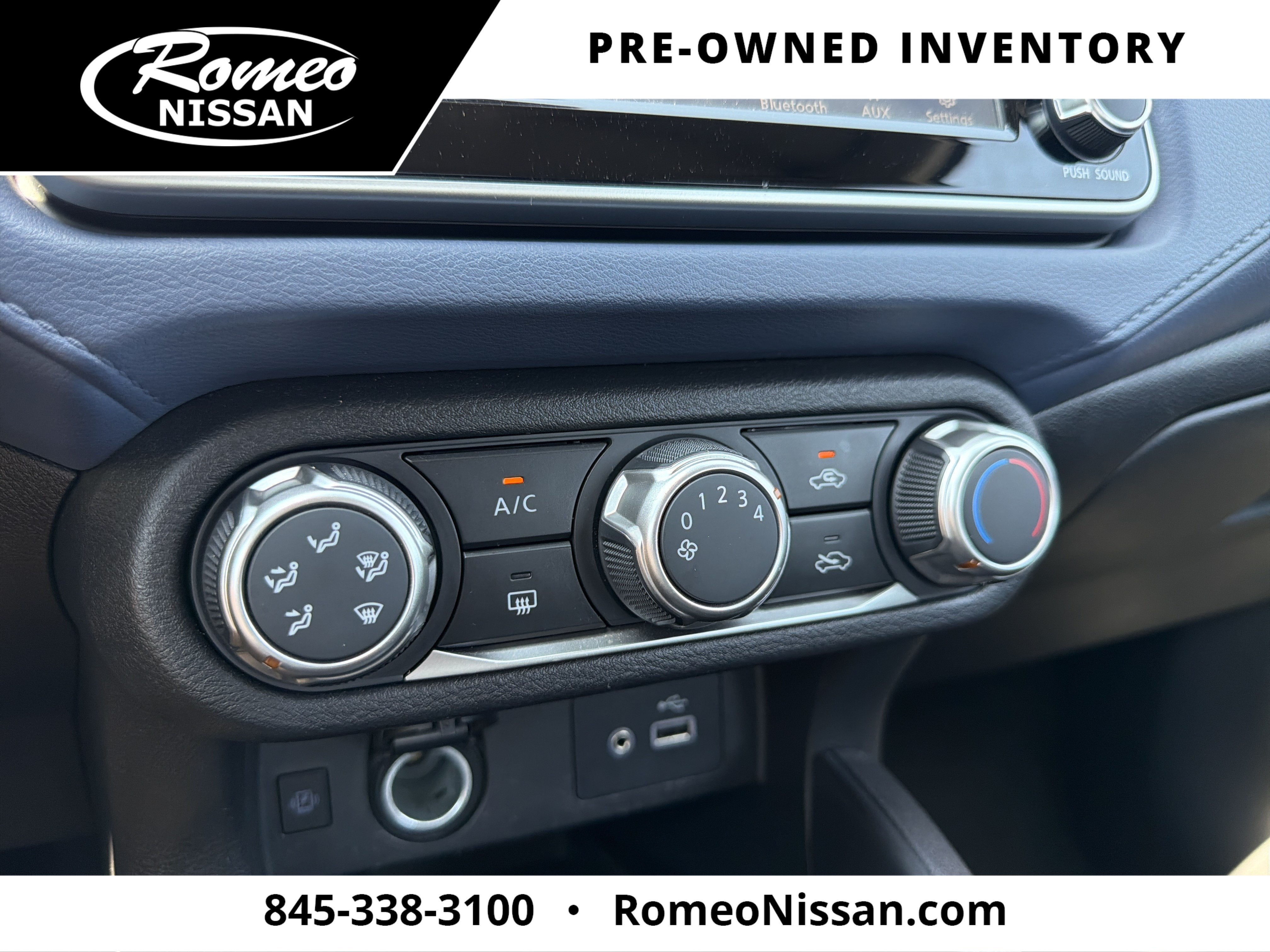 2023 Nissan Versa 1.6 SV
