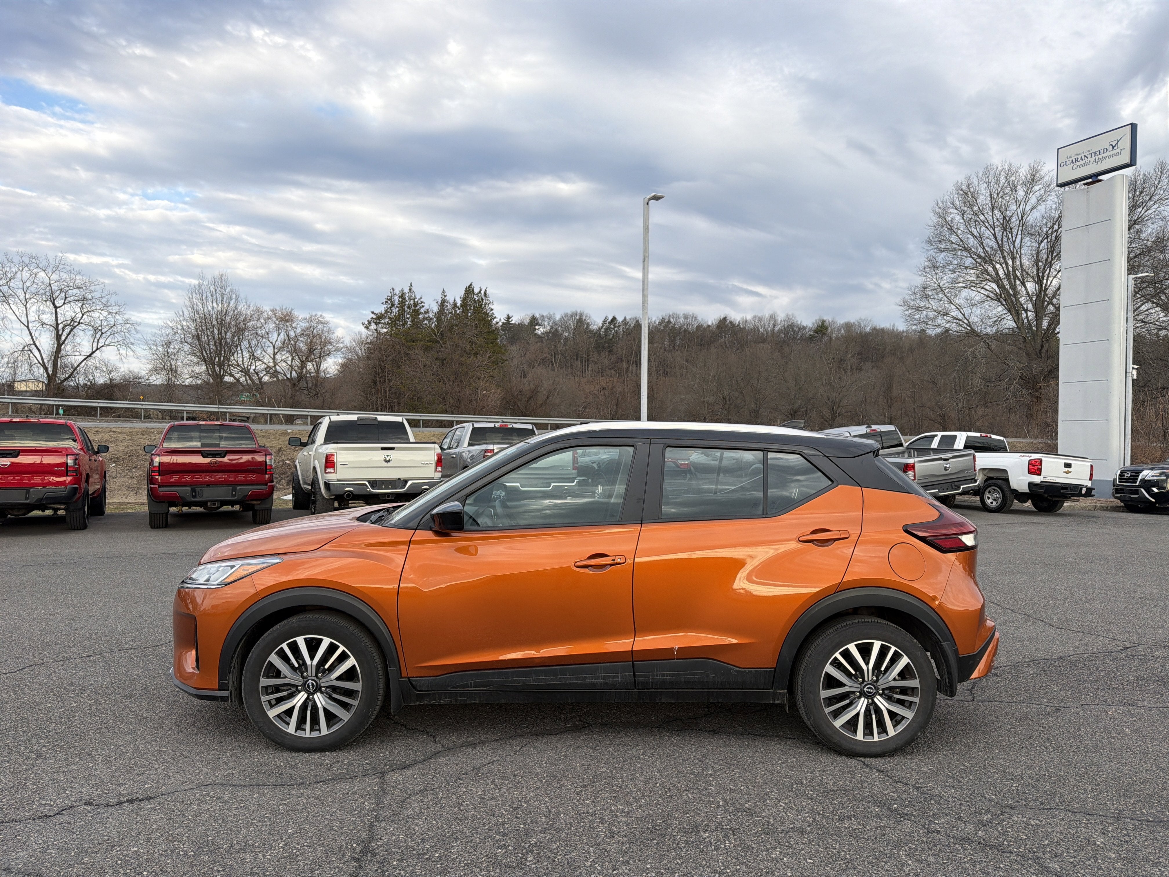 2024 Nissan Kicks SV