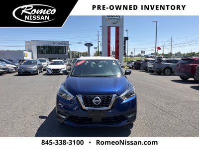 2020 Nissan Kicks SR